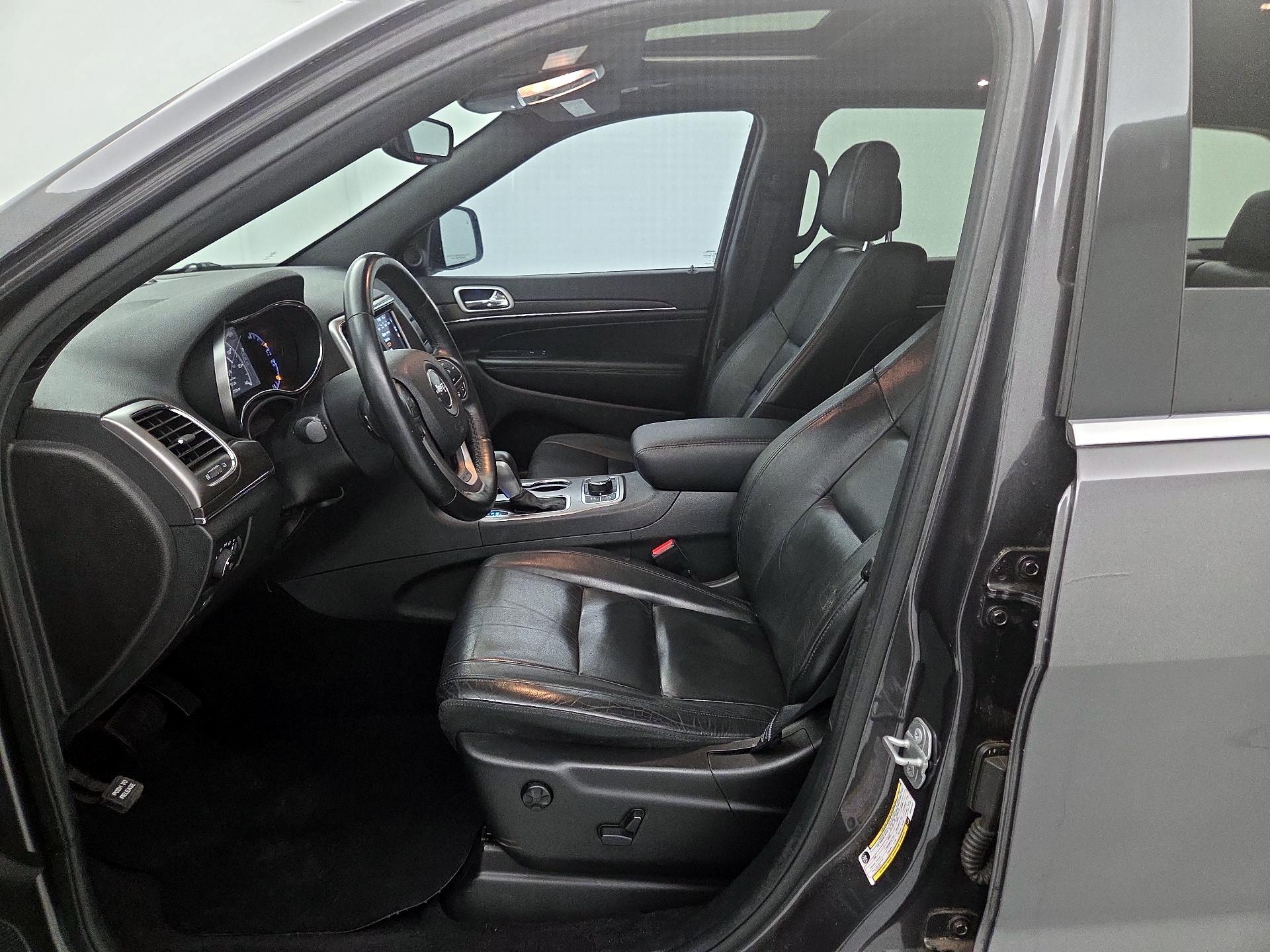 Thumbnail: 2018 Jeep Grand Cherokee - 11