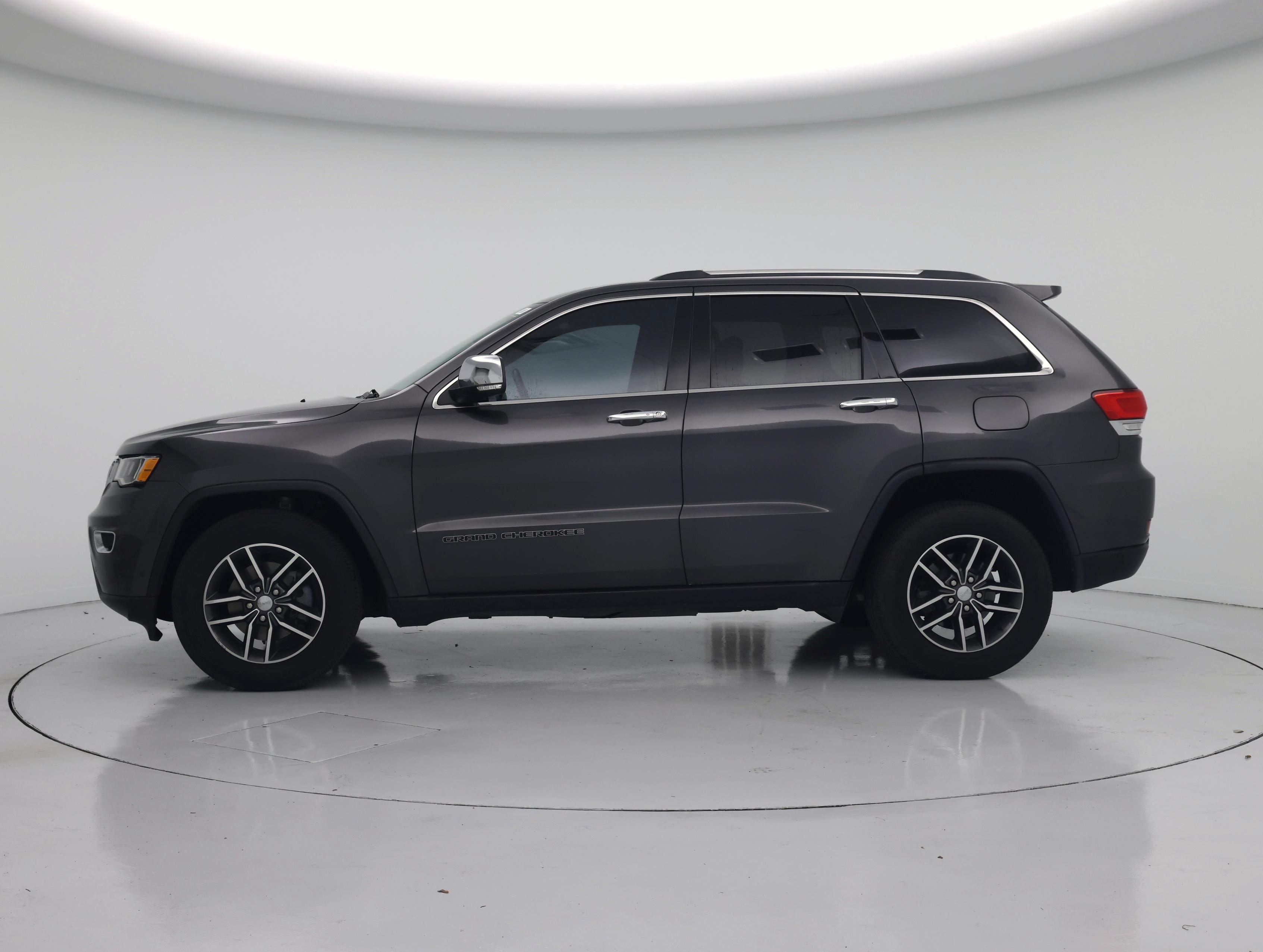 Thumbnail: 2018 Jeep Grand Cherokee - 3