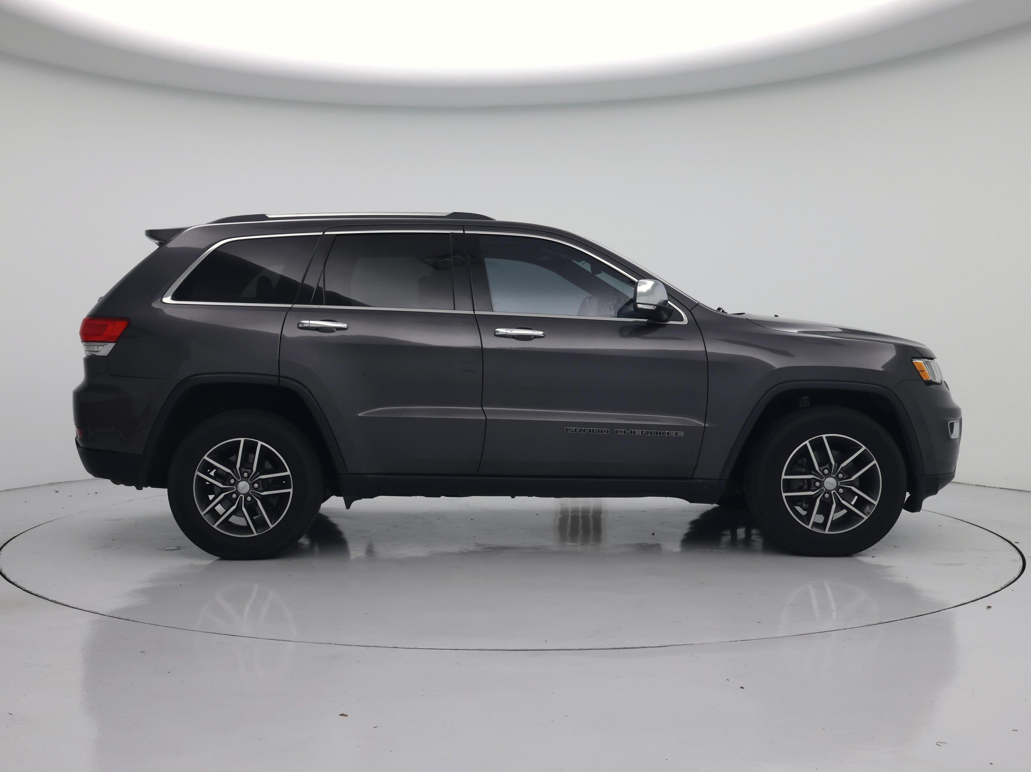 Thumbnail: 2018 Jeep Grand Cherokee - 7