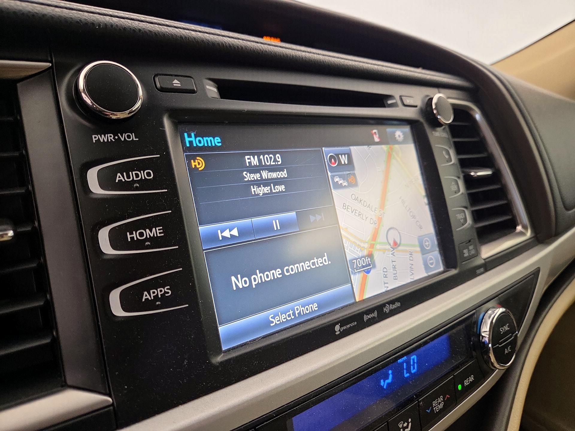 Thumbnail: 2018 Toyota Highlander - 16