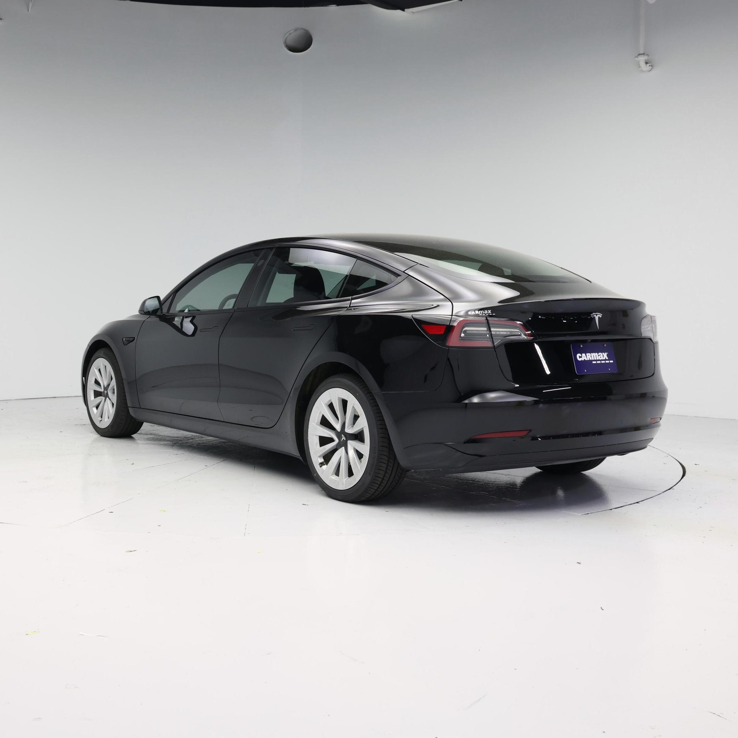 Thumbnail: 2023 Tesla Model 3 - 2
