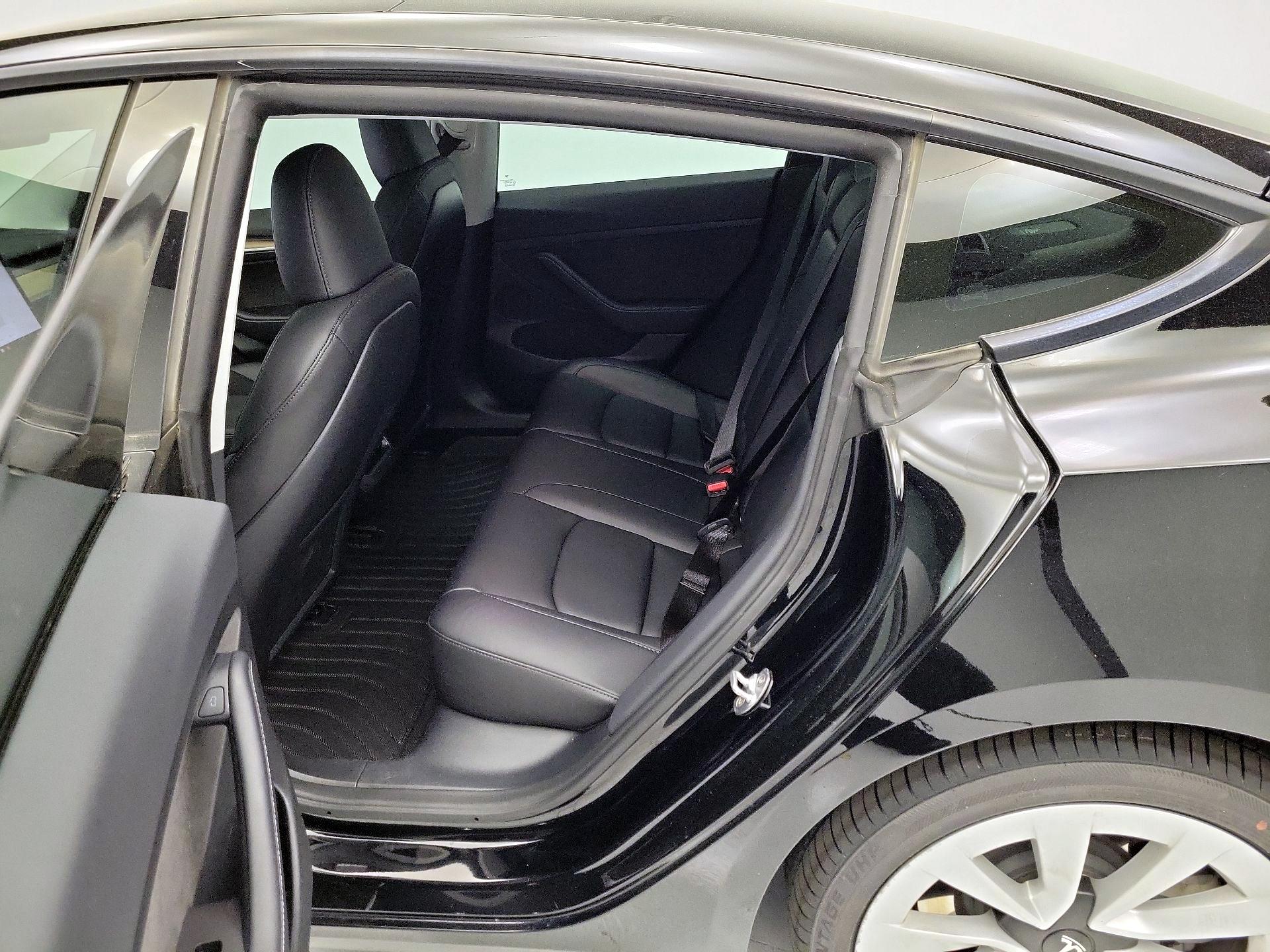Thumbnail: 2023 Tesla Model 3 - 20