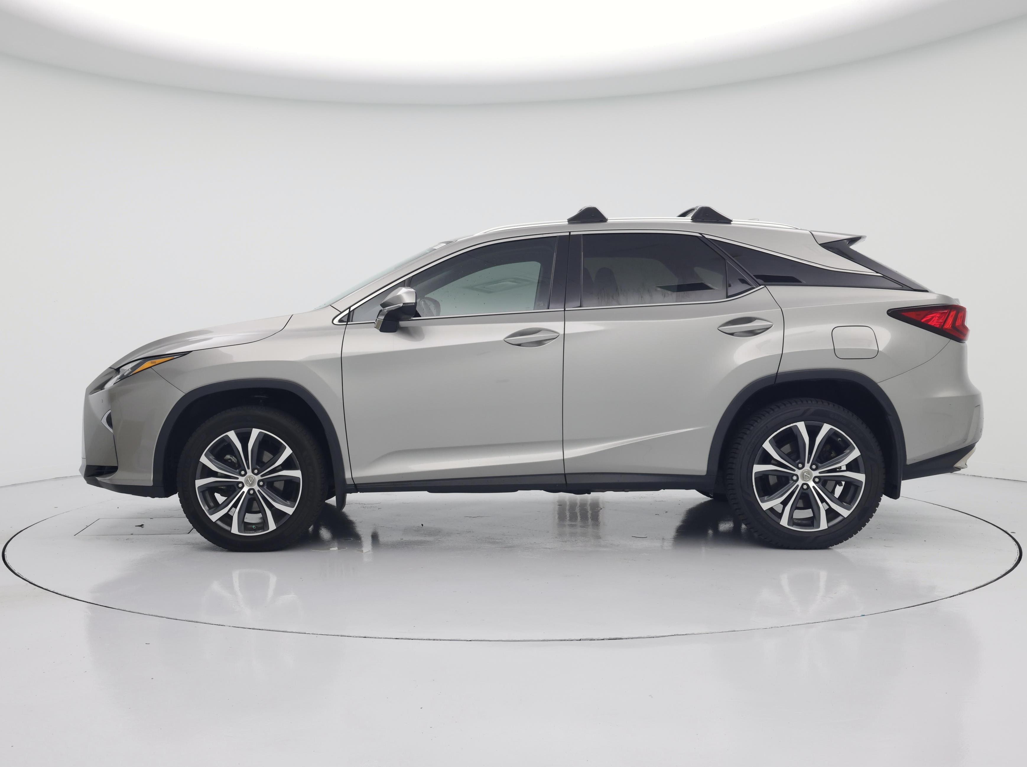 Thumbnail: 2017 Lexus RX - 3