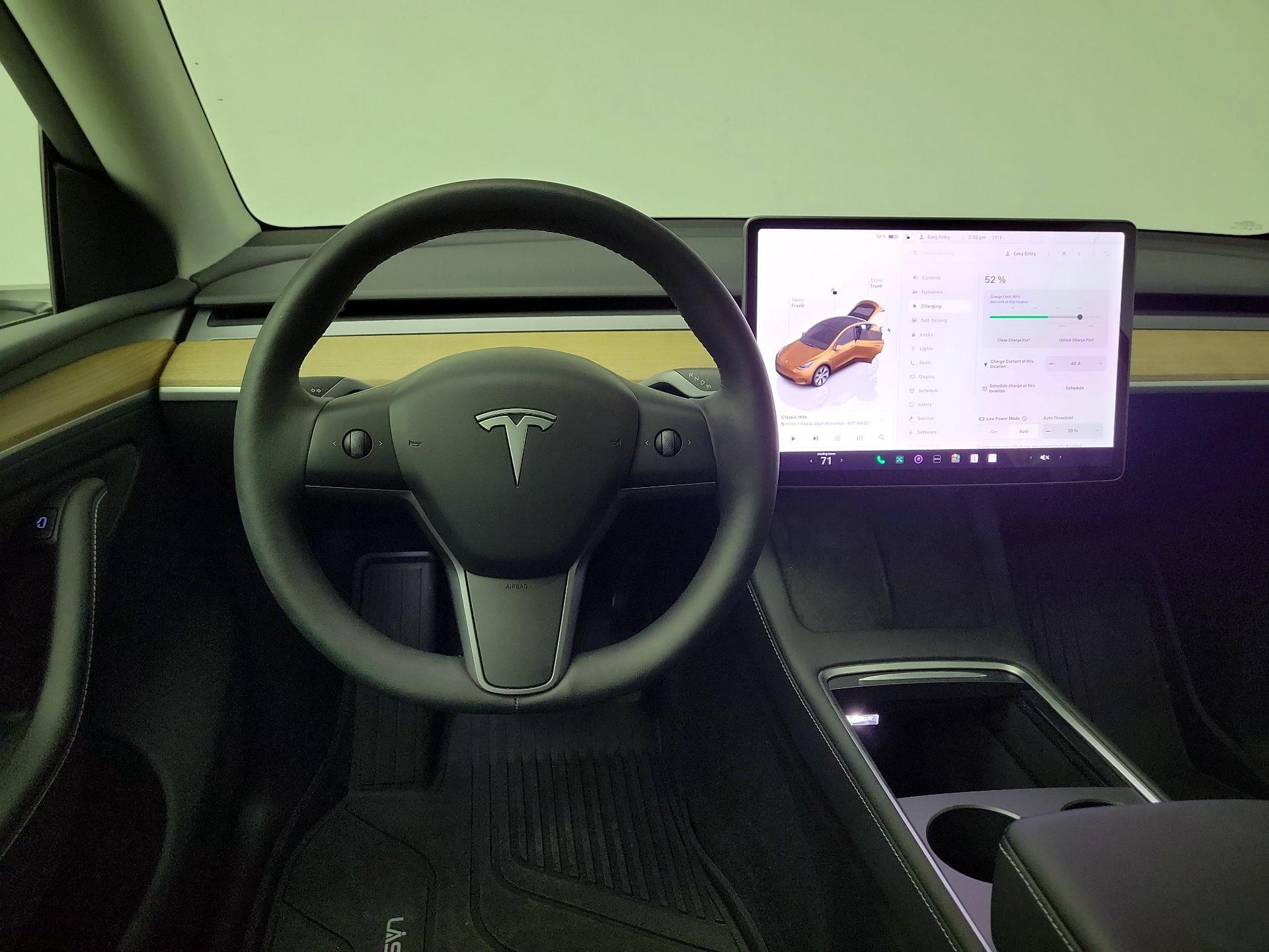 Thumbnail: 2023 Tesla Model Y - 10
