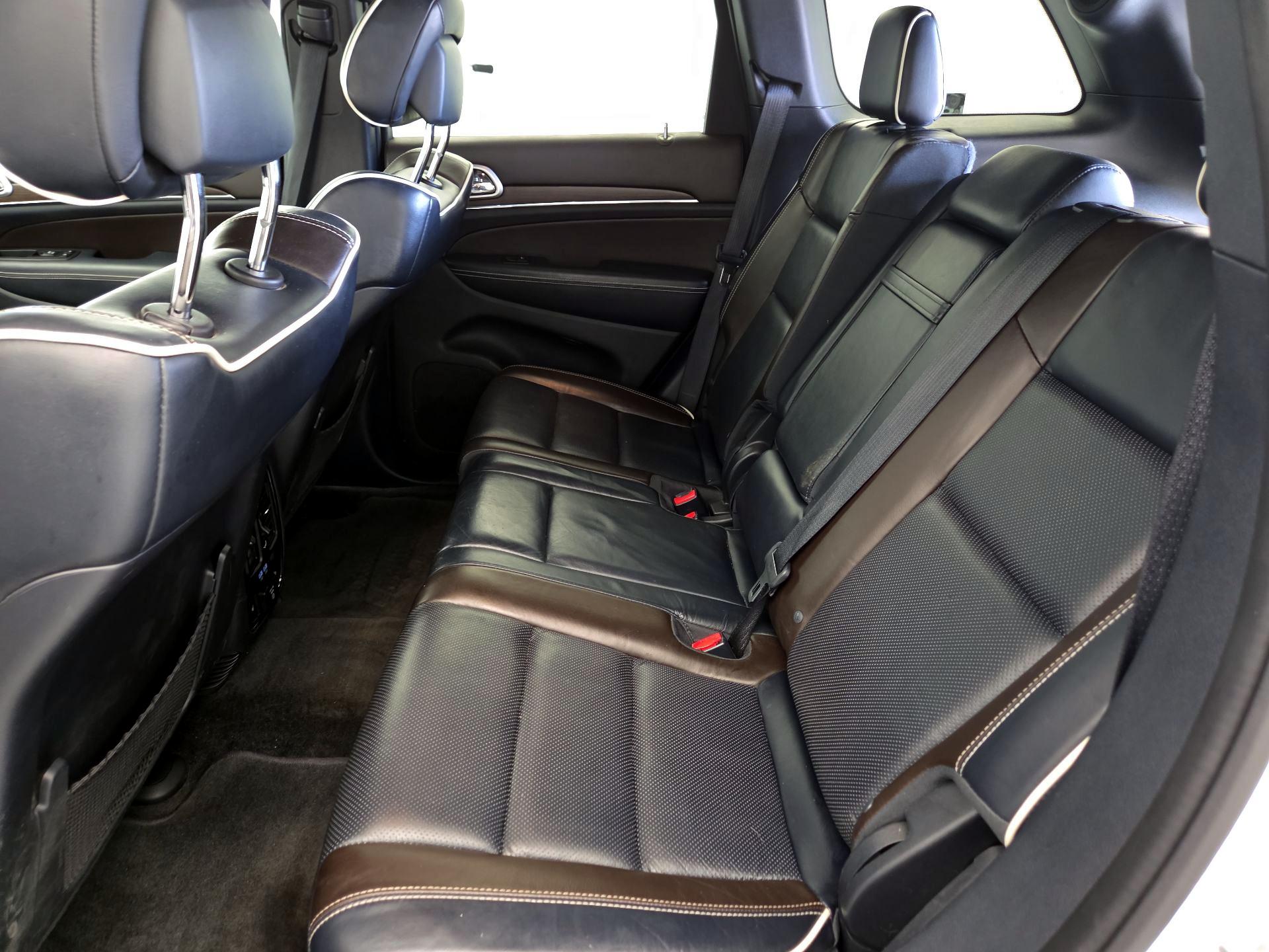 Thumbnail: 2016 Jeep Grand Cherokee - 20