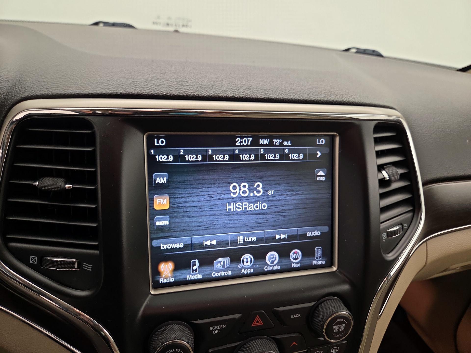 Thumbnail: 2014 Jeep Grand Cherokee - 16