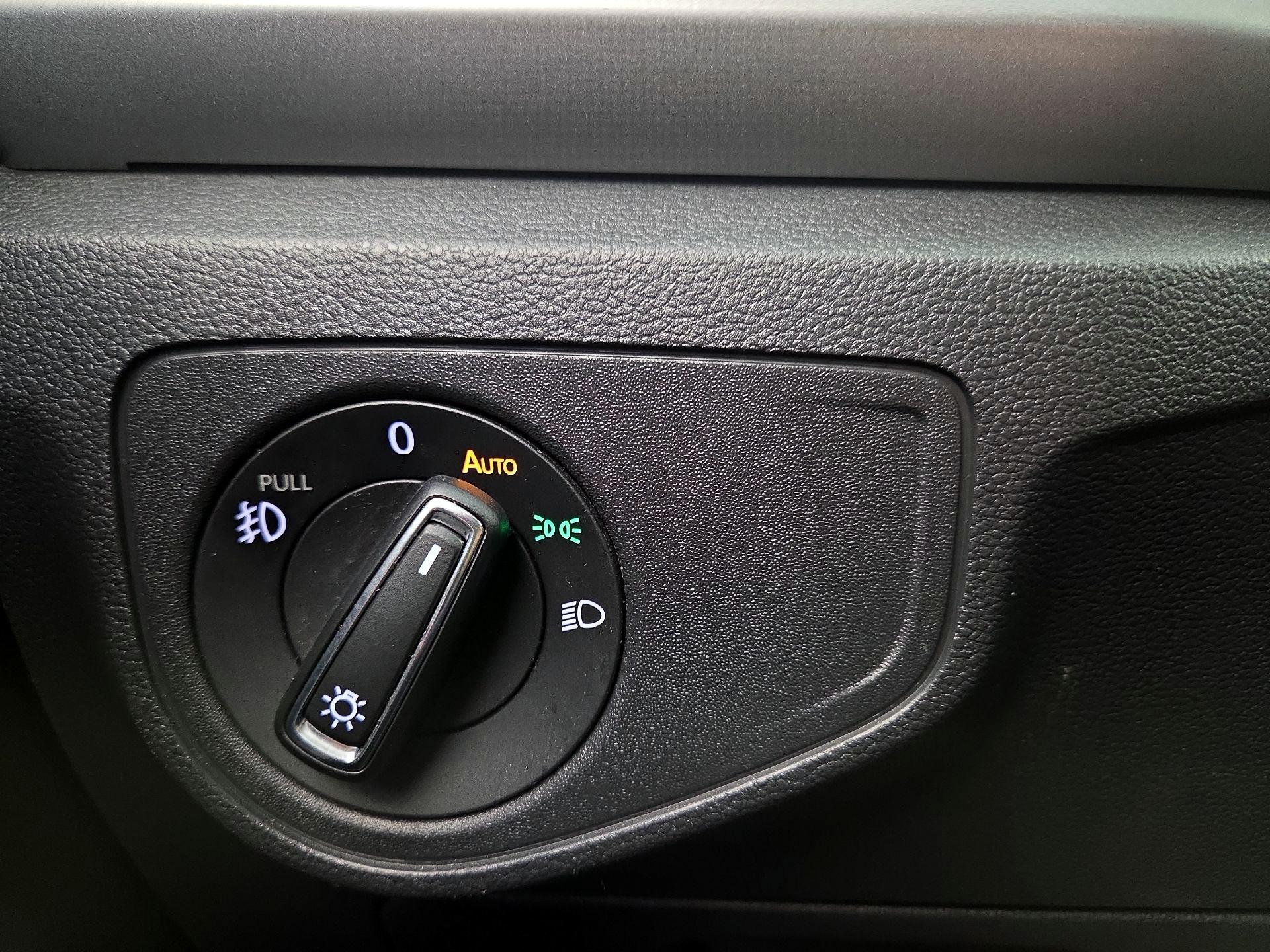 Thumbnail: 2018 Volkswagen Atlas - 13