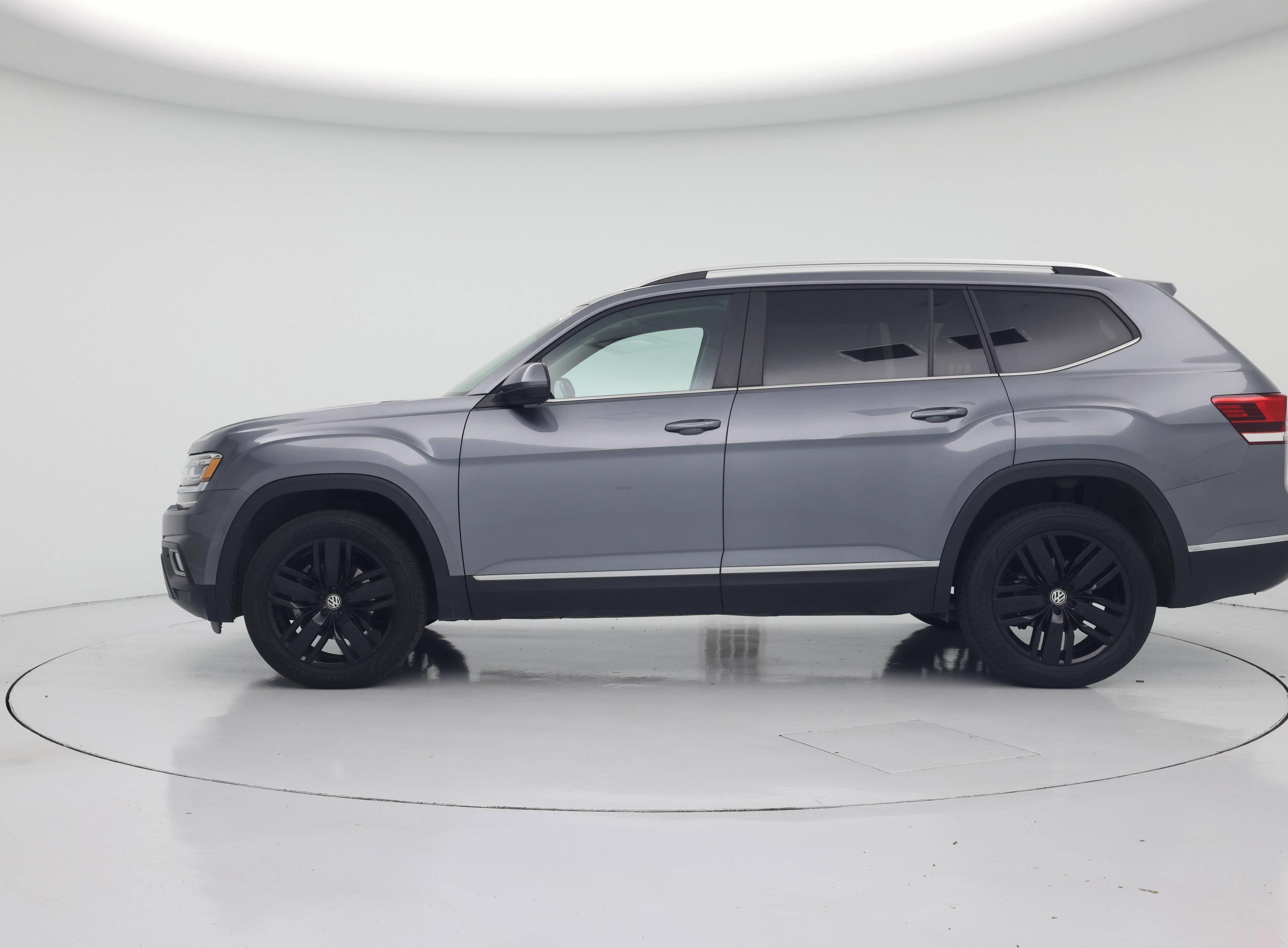 Thumbnail: 2018 Volkswagen Atlas - 3