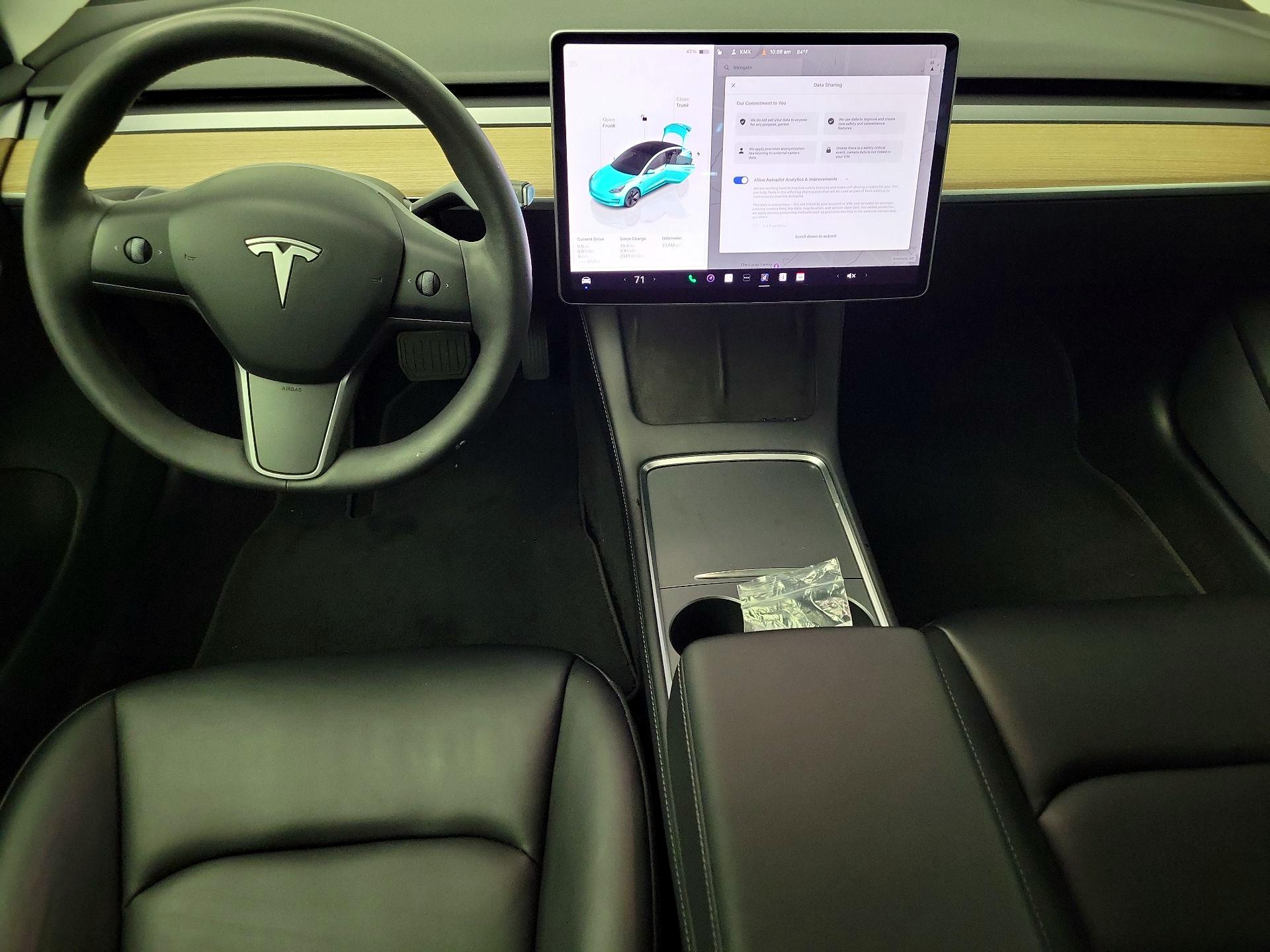 Thumbnail: 2022 Tesla Model 3 - 9