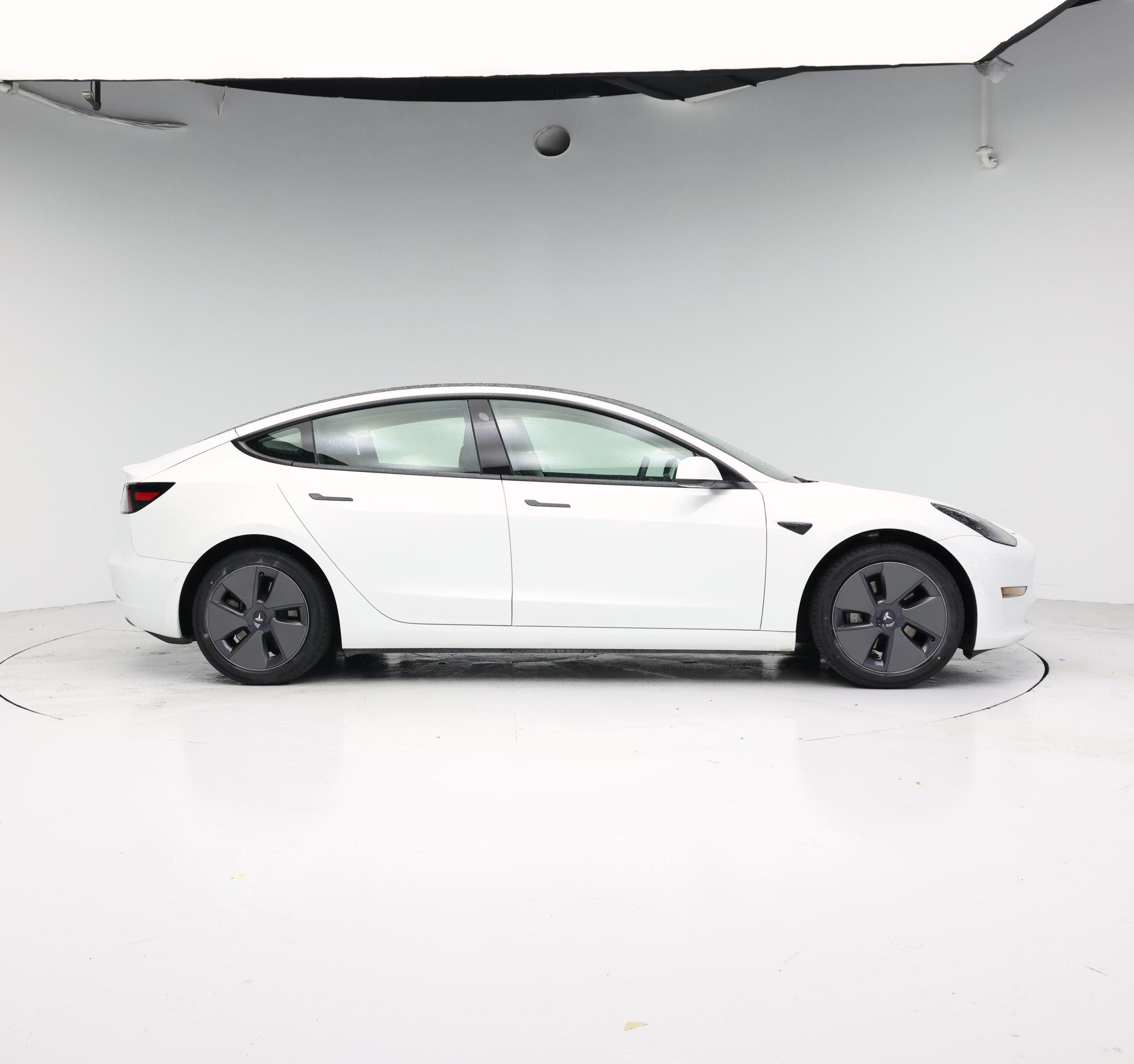 Thumbnail: 2022 Tesla Model 3 - 7