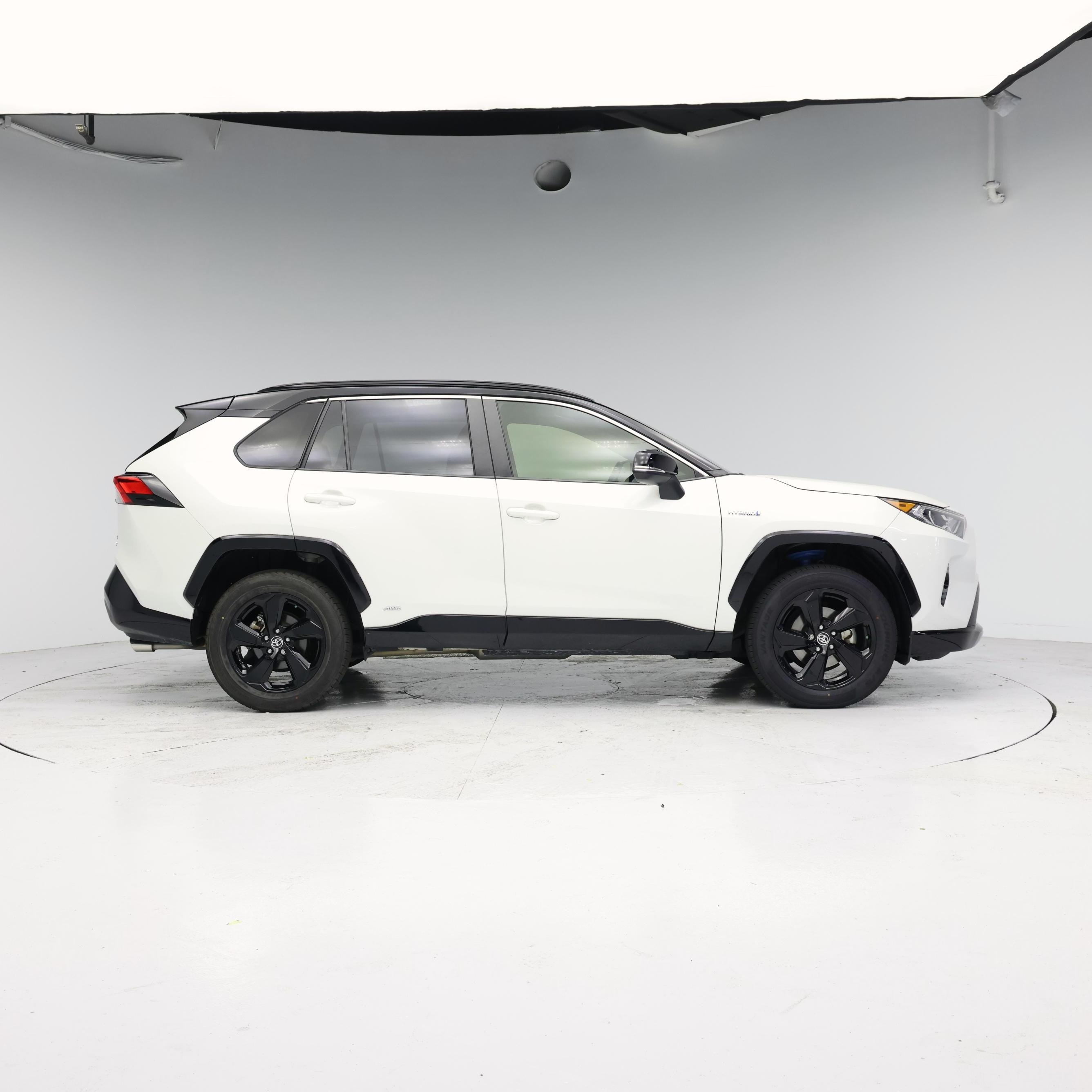Thumbnail: 2020 Toyota RAV4 - 7