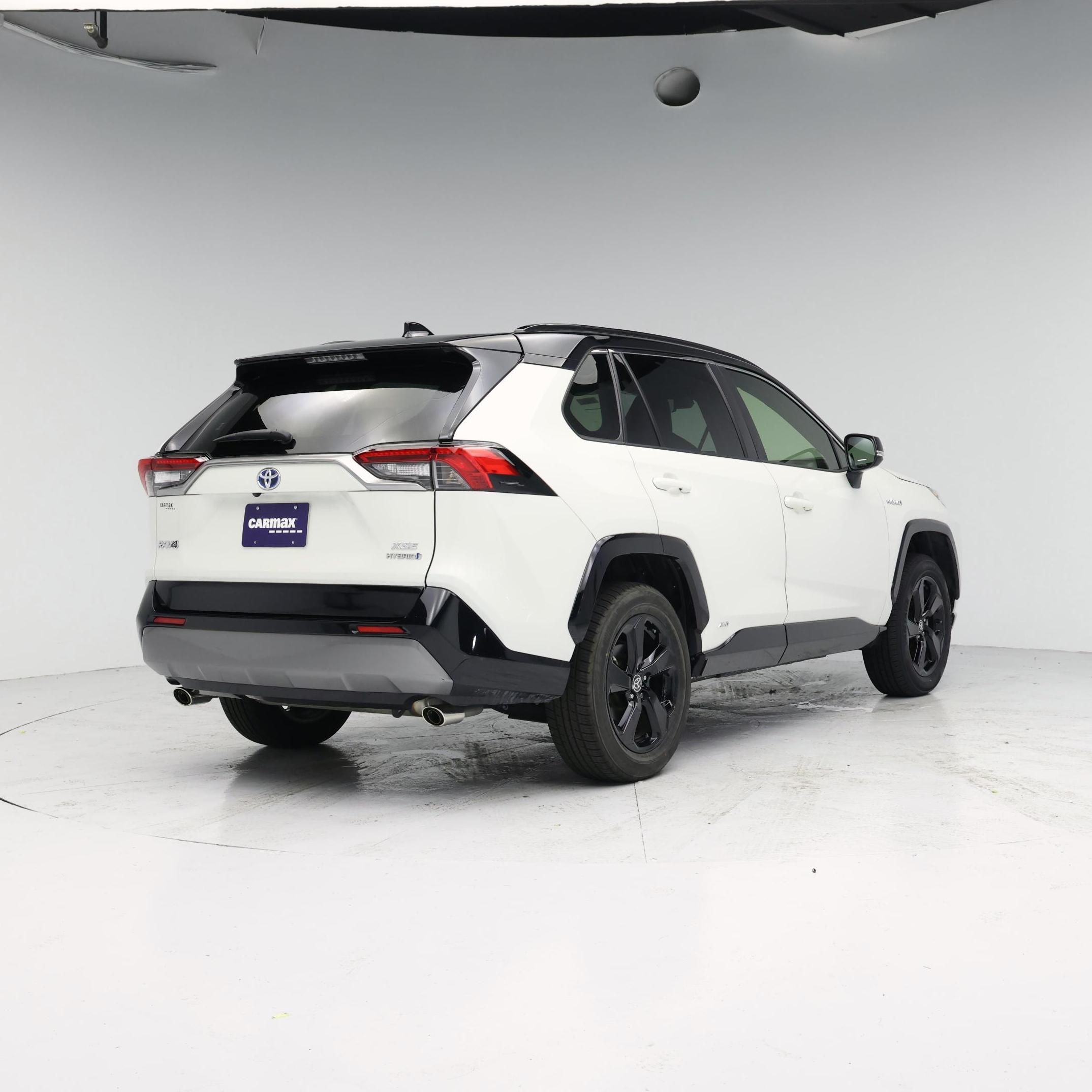 Thumbnail: 2020 Toyota RAV4 - 8