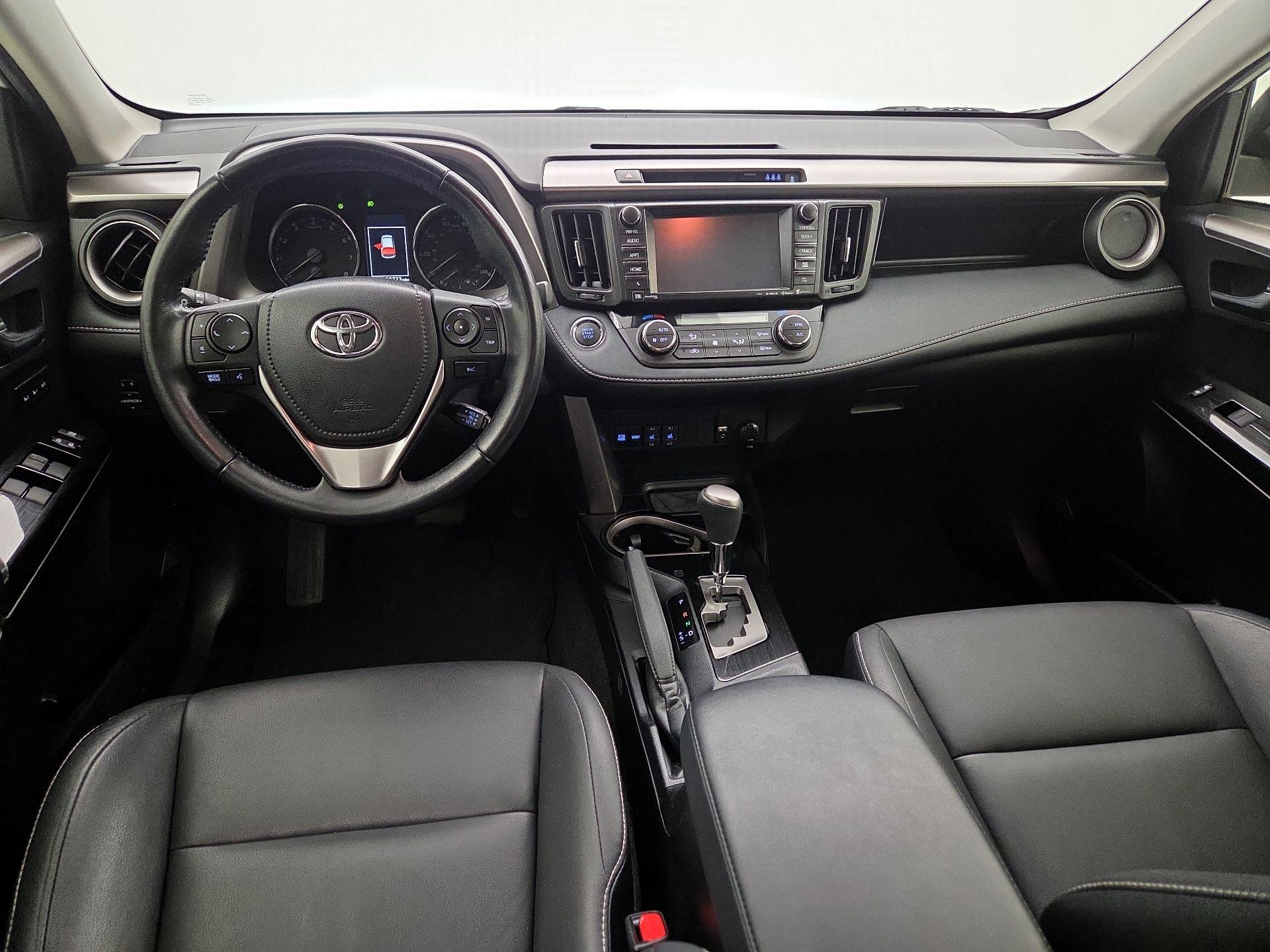 Thumbnail: 2018 Toyota RAV4 - 9