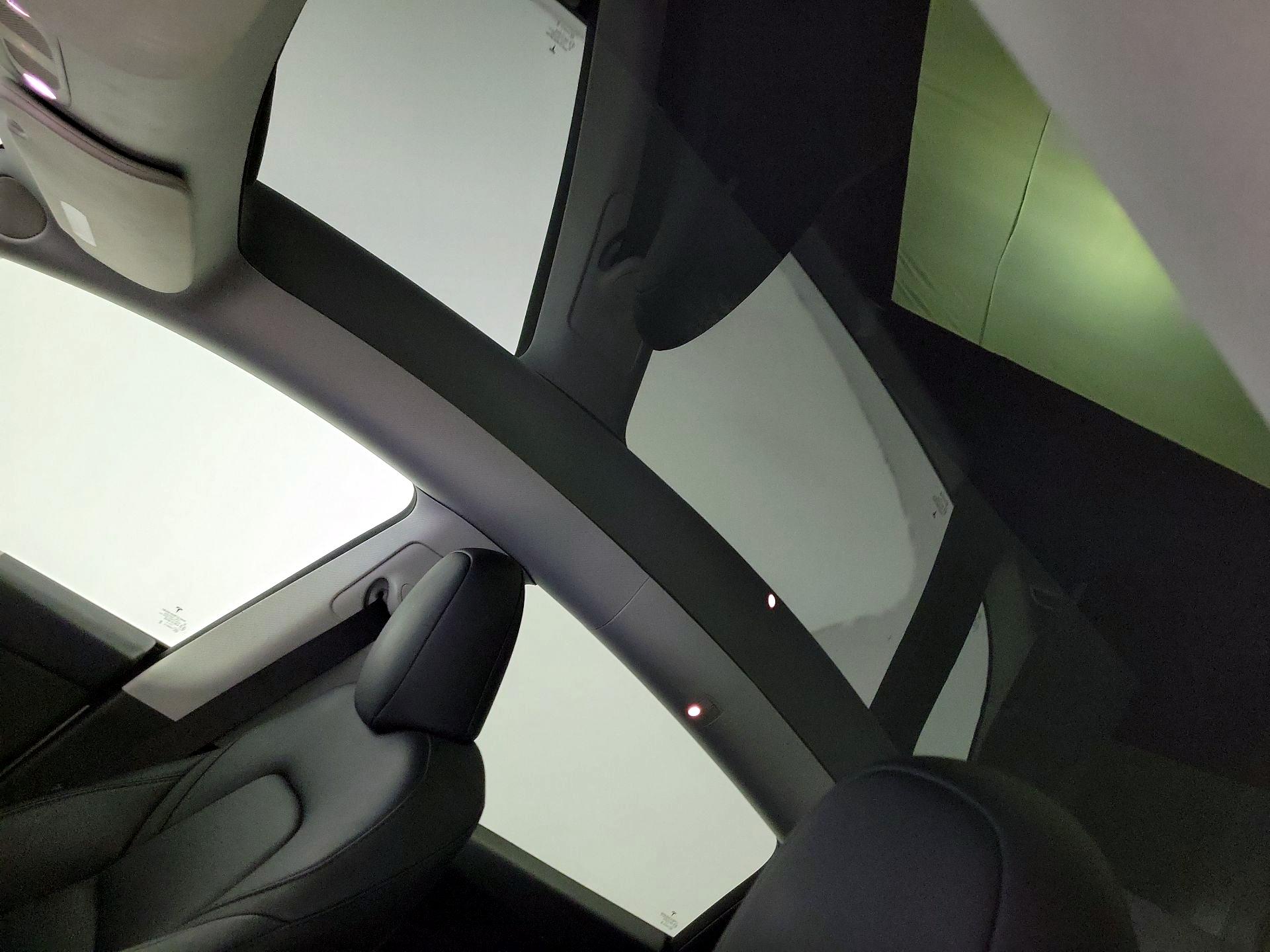 Thumbnail: 2023 Tesla Model Y - 18