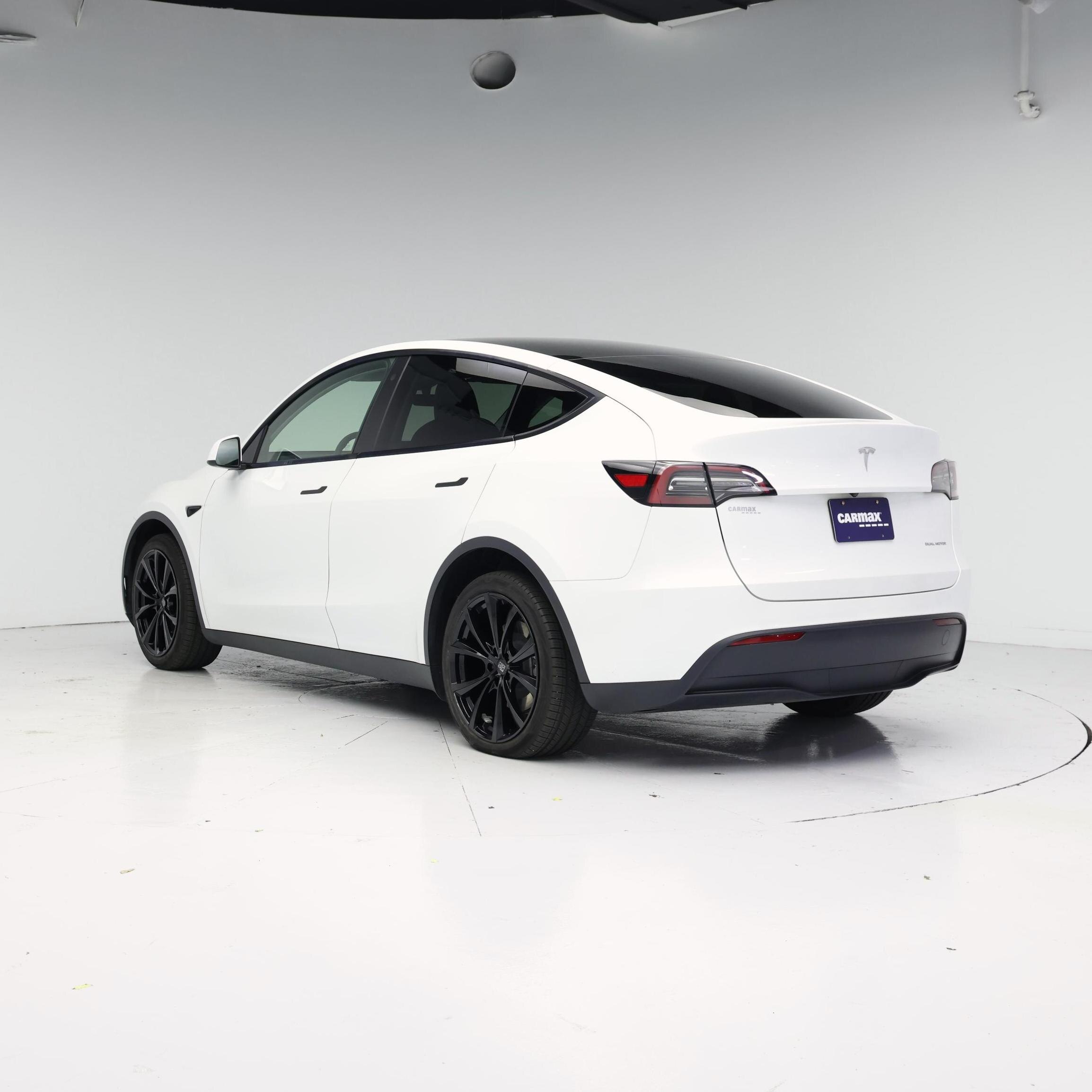 Thumbnail: 2023 Tesla Model Y - 2
