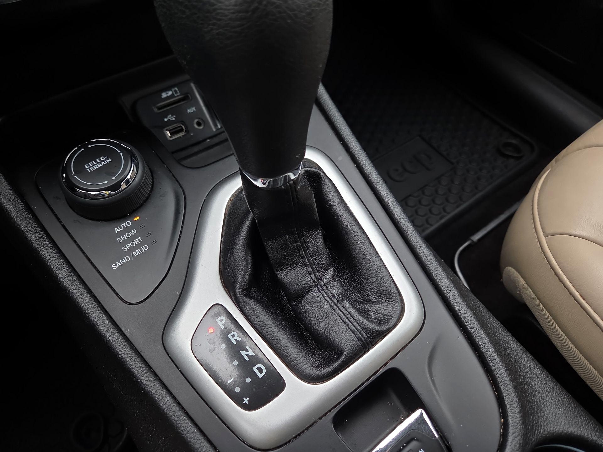 Thumbnail: 2017 Jeep Cherokee - 18