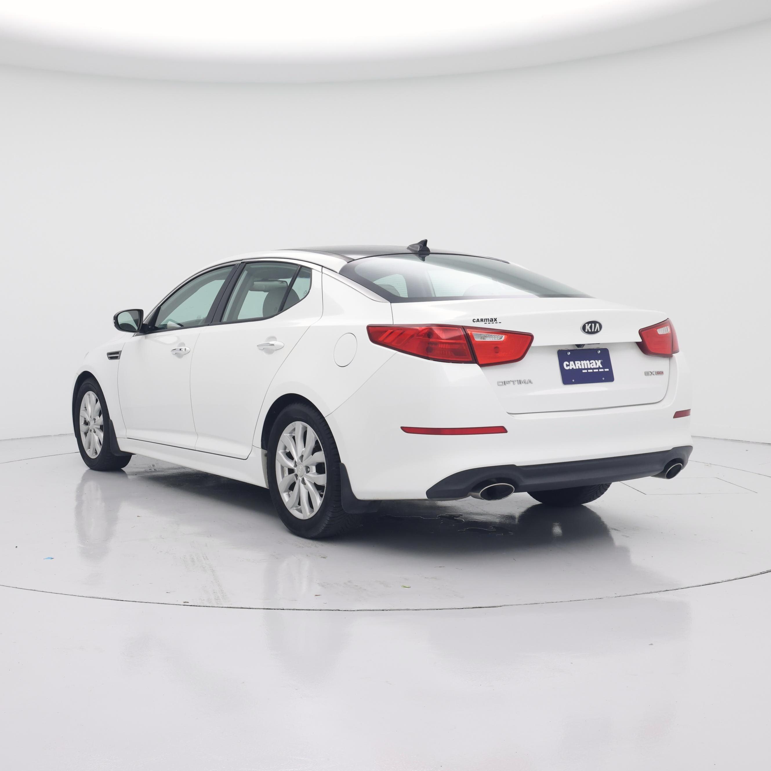 Thumbnail: 2015 Kia Optima - 2