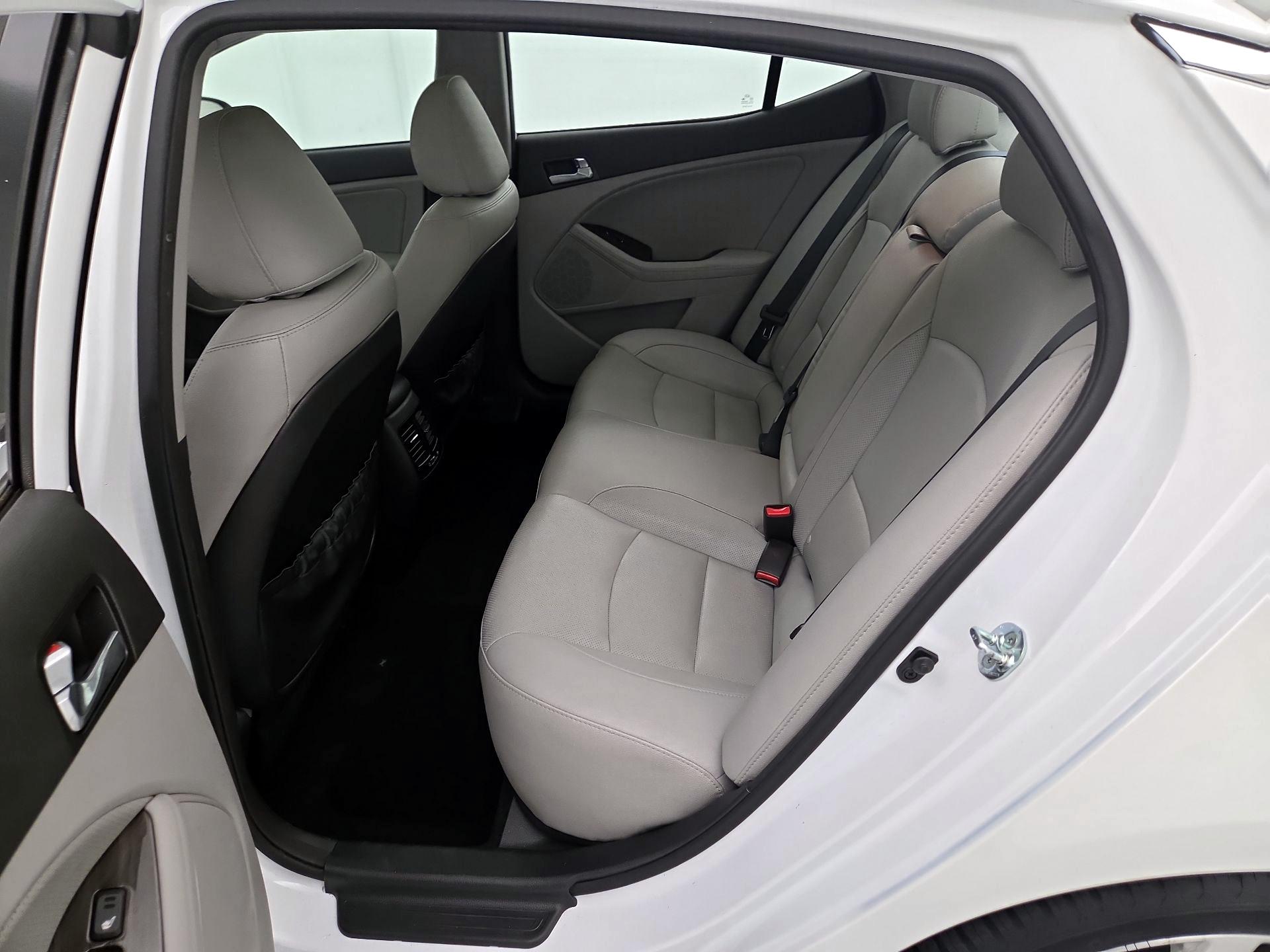 Thumbnail: 2015 Kia Optima - 20