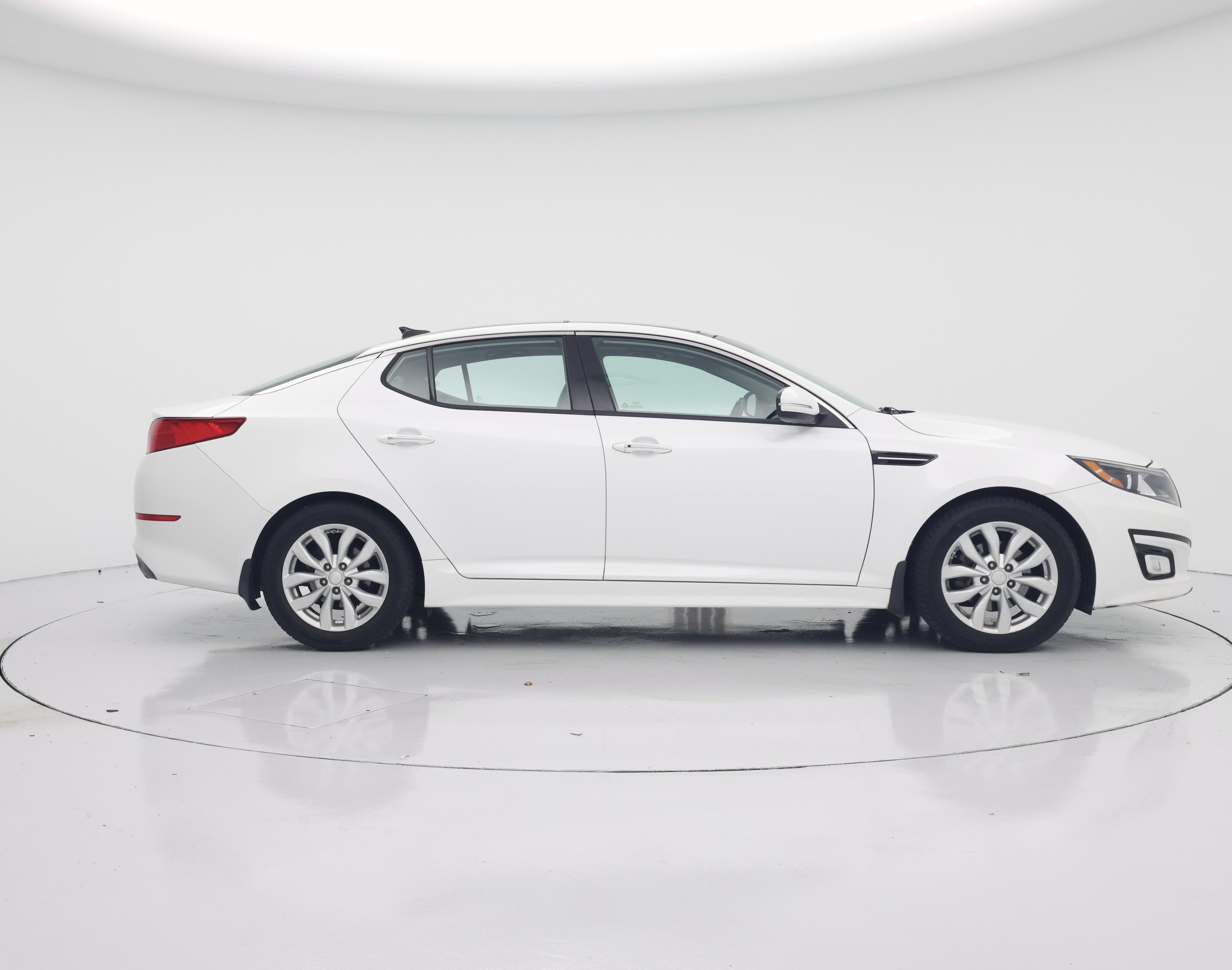 Thumbnail: 2015 Kia Optima - 7