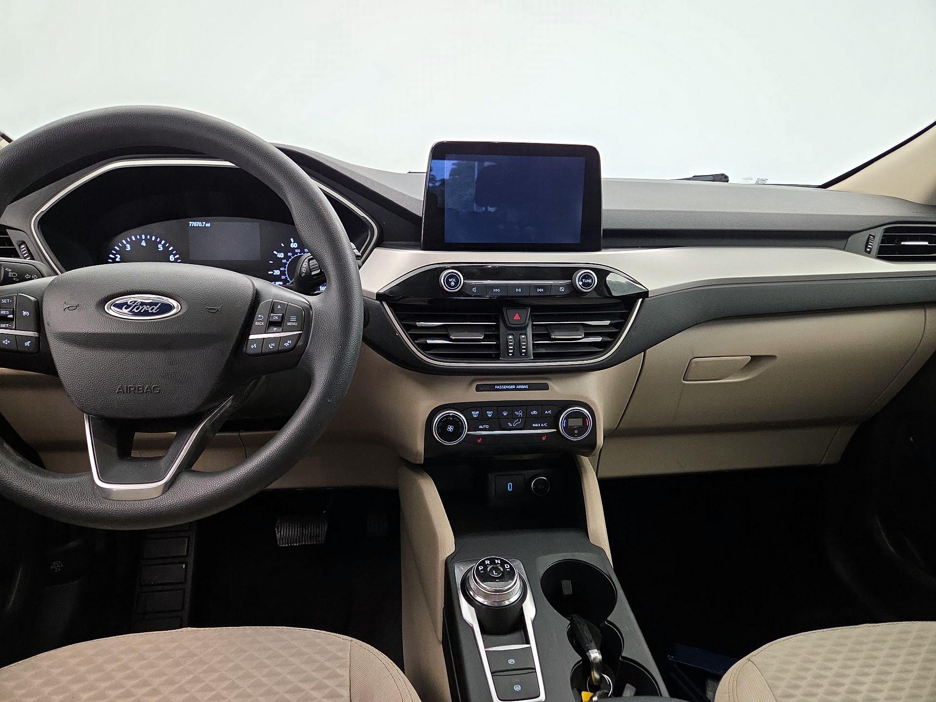 Thumbnail: 2020 Ford Escape - 9