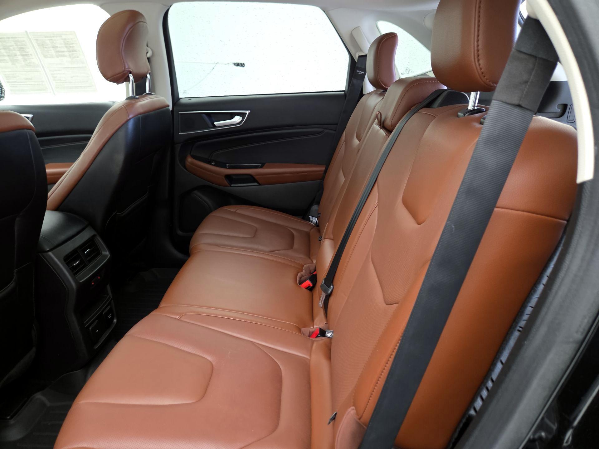 Thumbnail: 2018 Ford Edge - 20