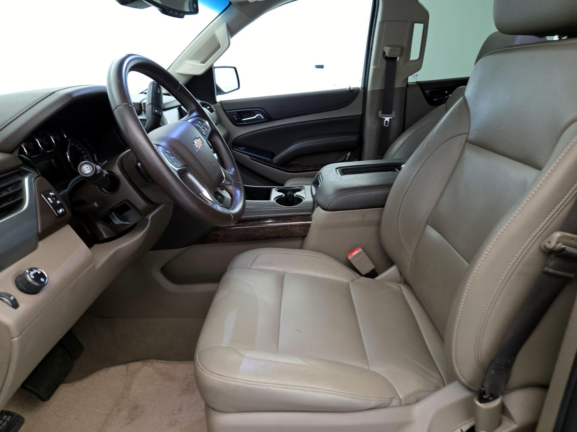 Thumbnail: 2019 Chevrolet Tahoe - 11