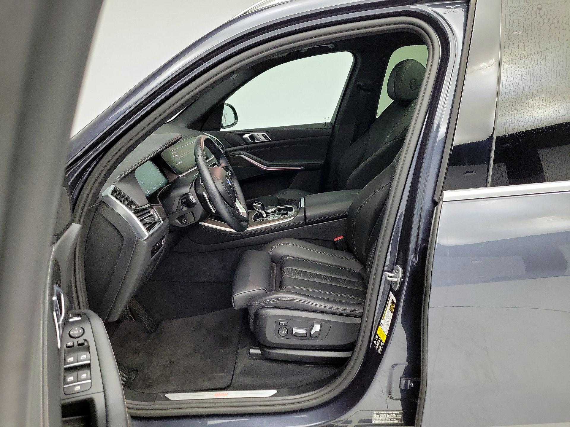 Thumbnail: 2022 BMW X5 - 11