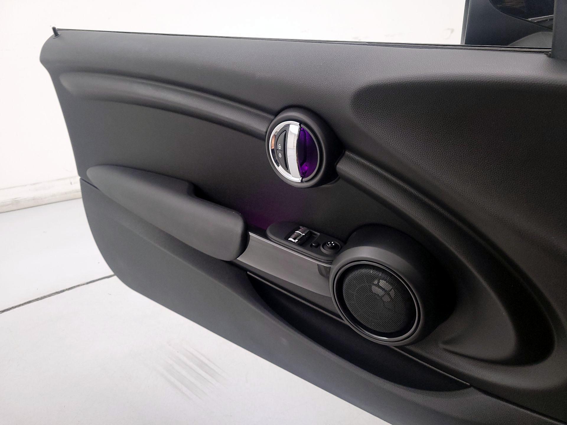 Thumbnail: 2018 MINI Cooper Hardtop - 12