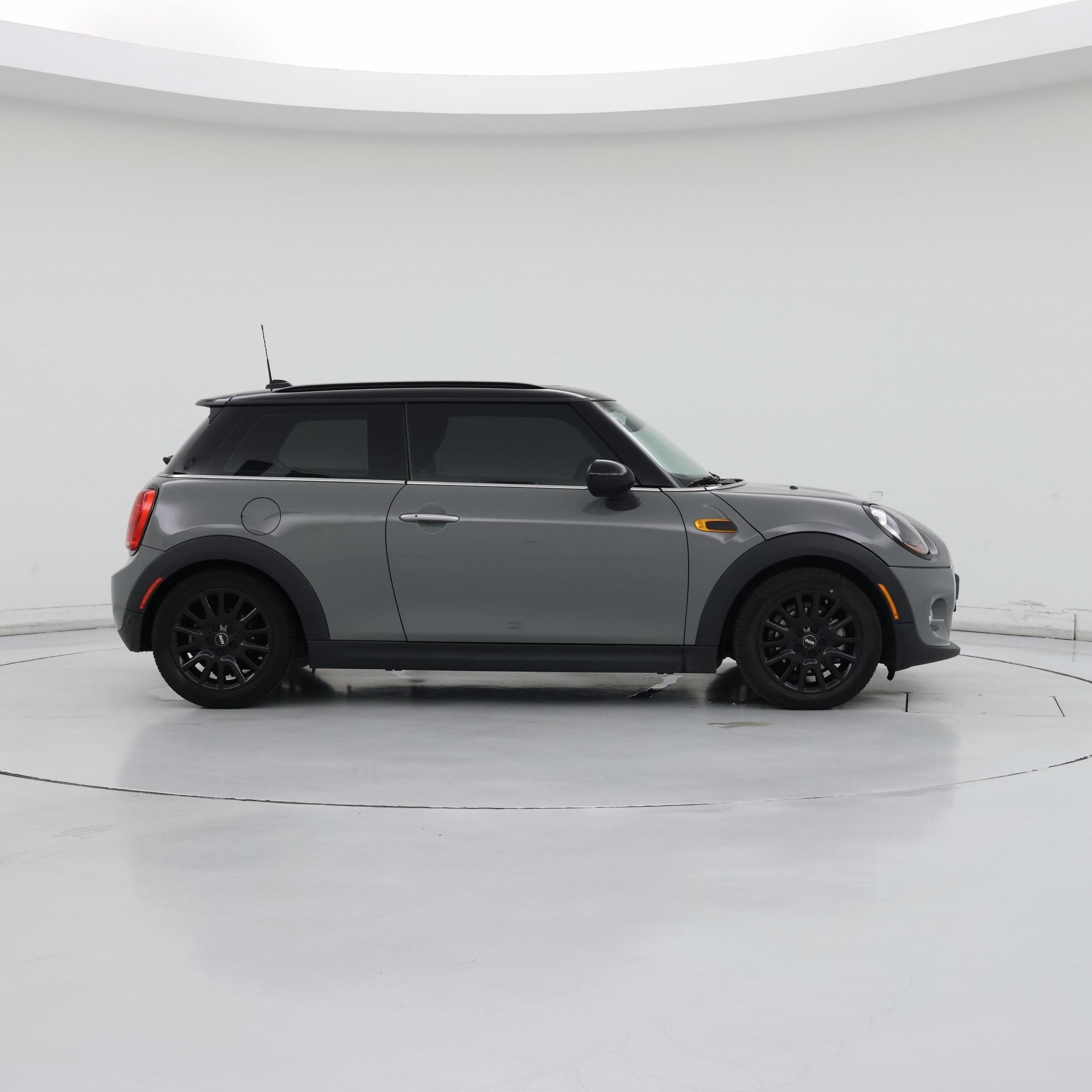 Thumbnail: 2018 MINI Cooper Hardtop - 7