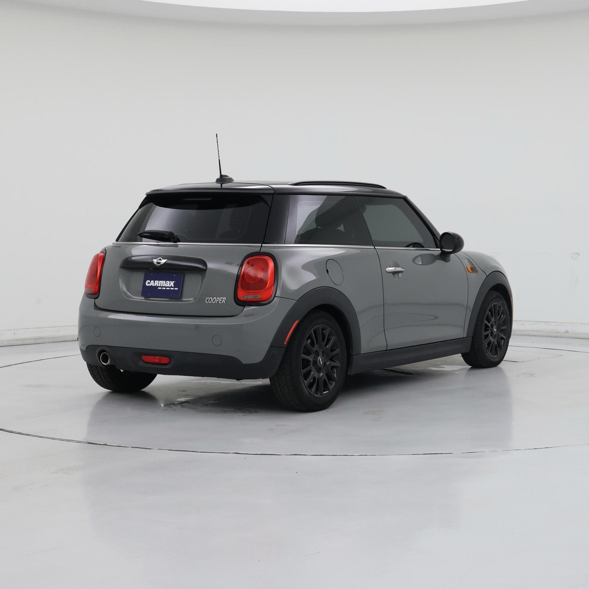 Thumbnail: 2018 MINI Cooper Hardtop - 8