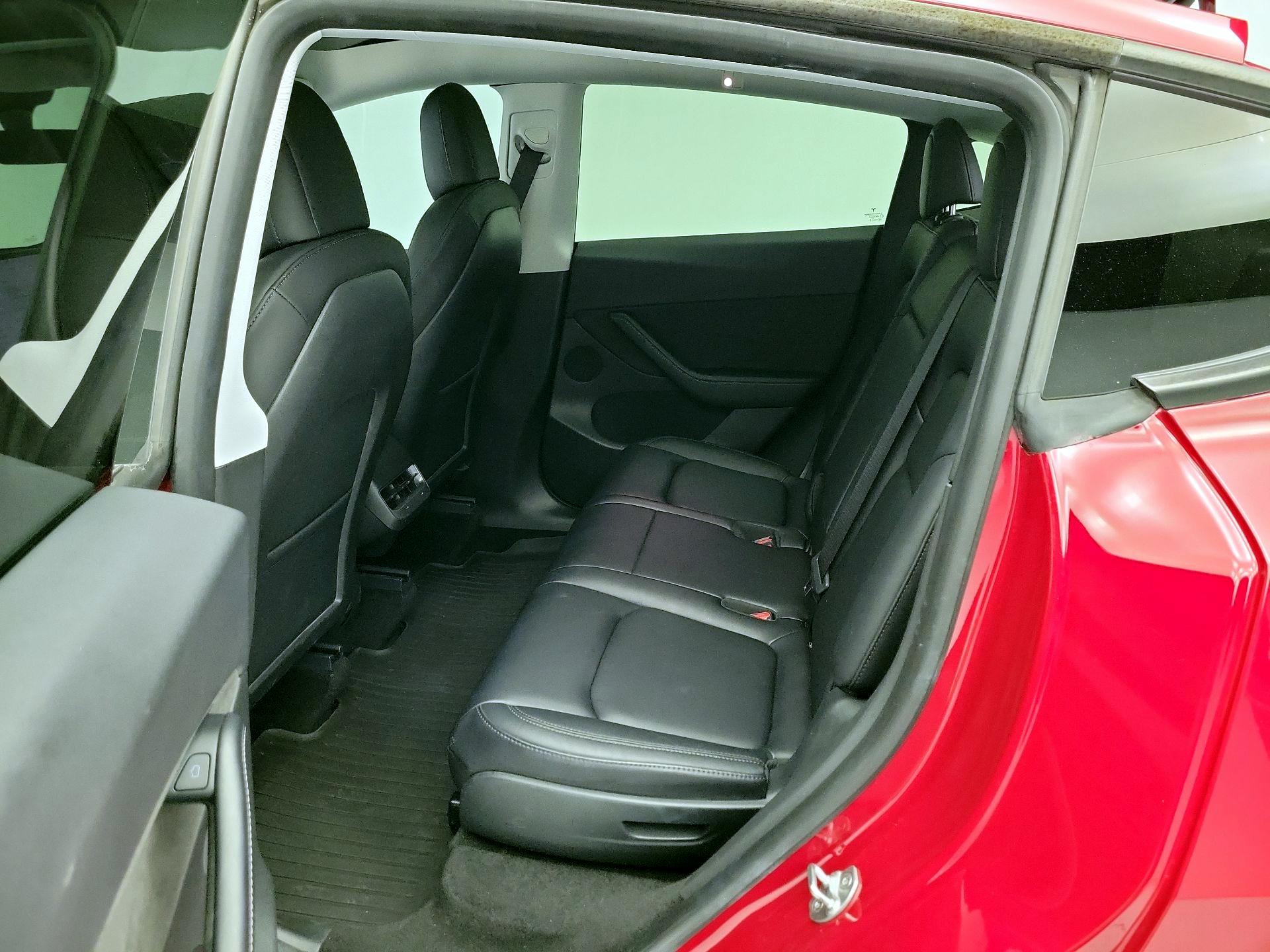 Thumbnail: 2022 Tesla Model Y - 19