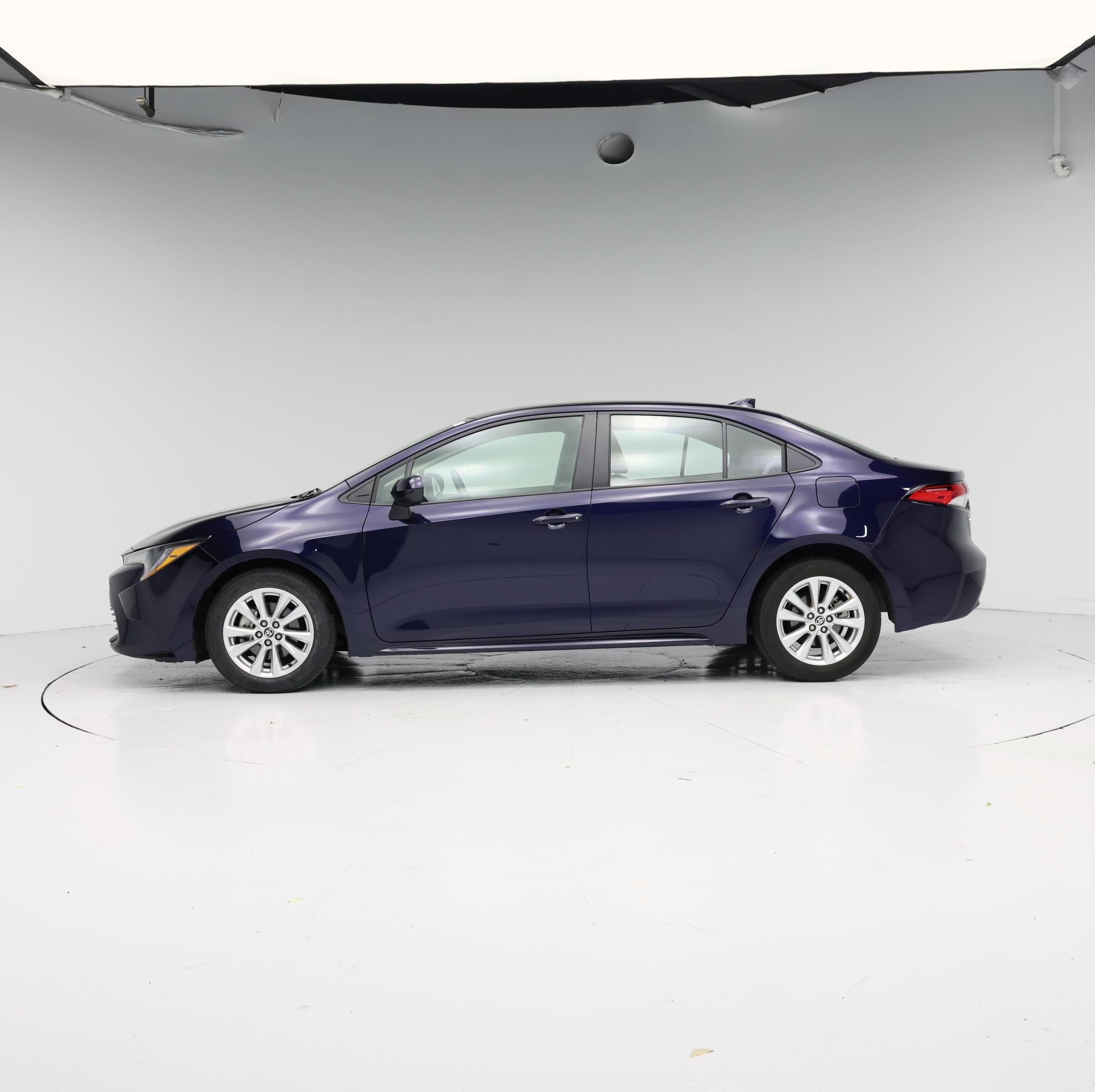 Thumbnail: 2023 Toyota Corolla - 3