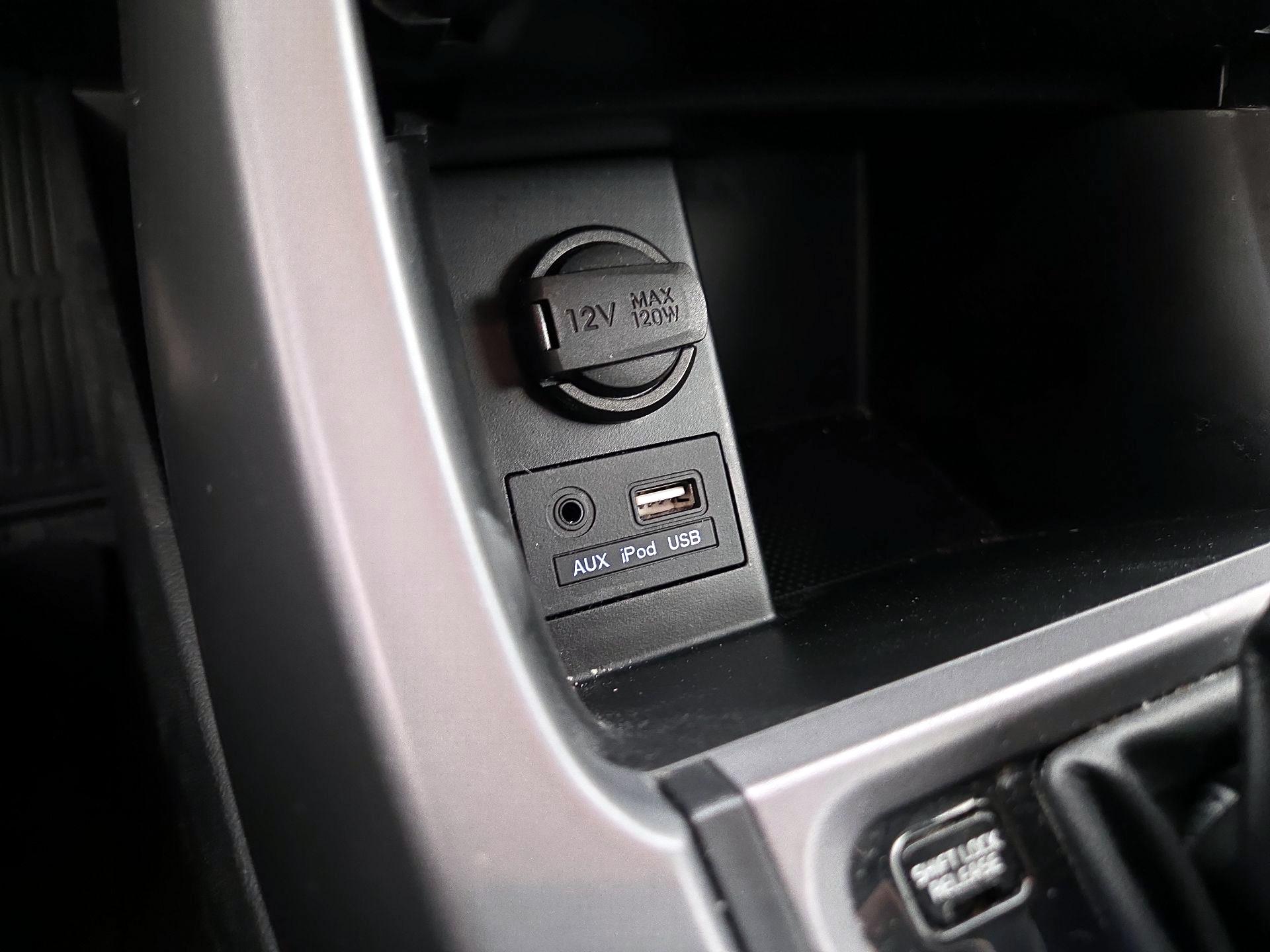 Thumbnail: 2014 Hyundai Elantra - 17