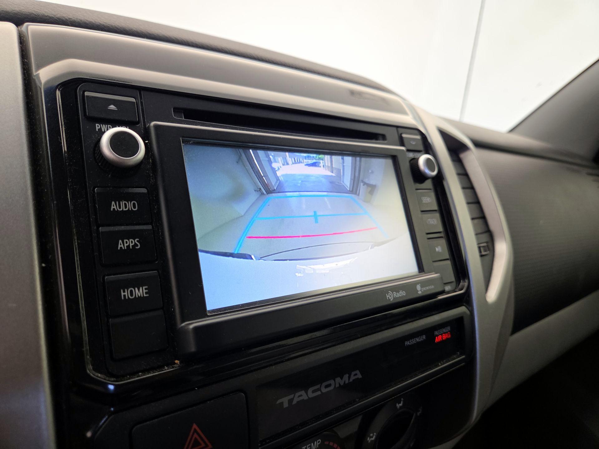 Thumbnail: 2015 Toyota Tacoma - 14
