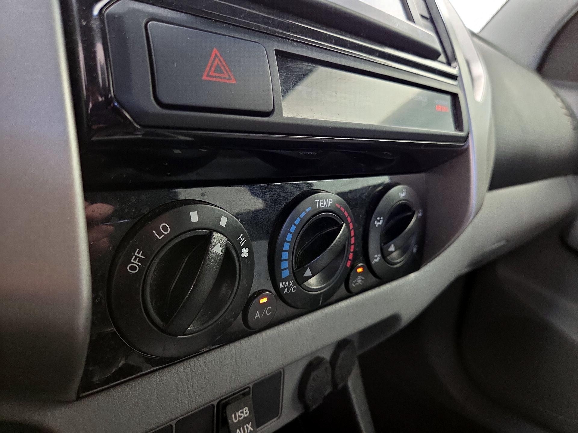 Thumbnail: 2015 Toyota Tacoma - 16