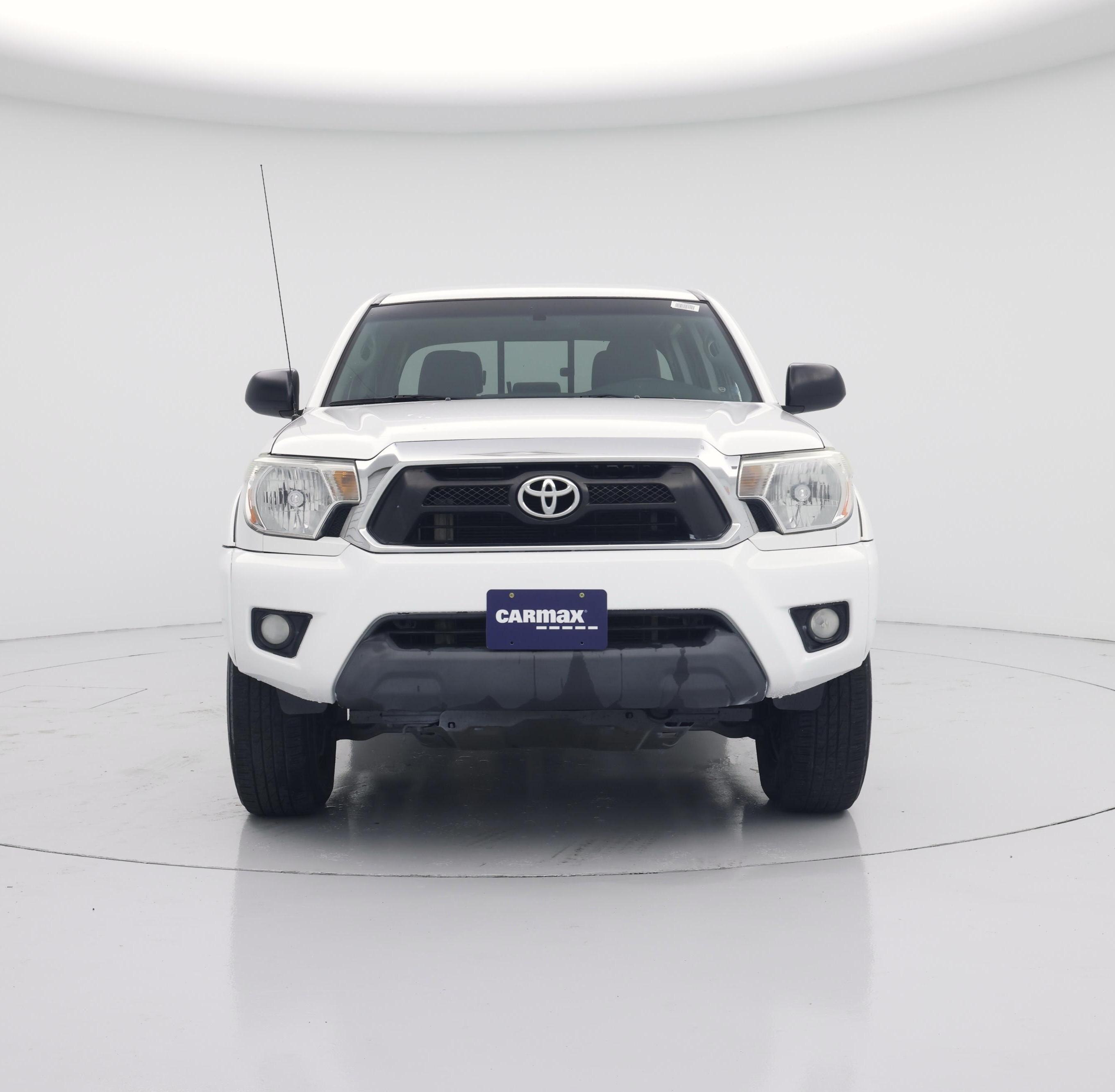 Thumbnail: 2015 Toyota Tacoma - 5