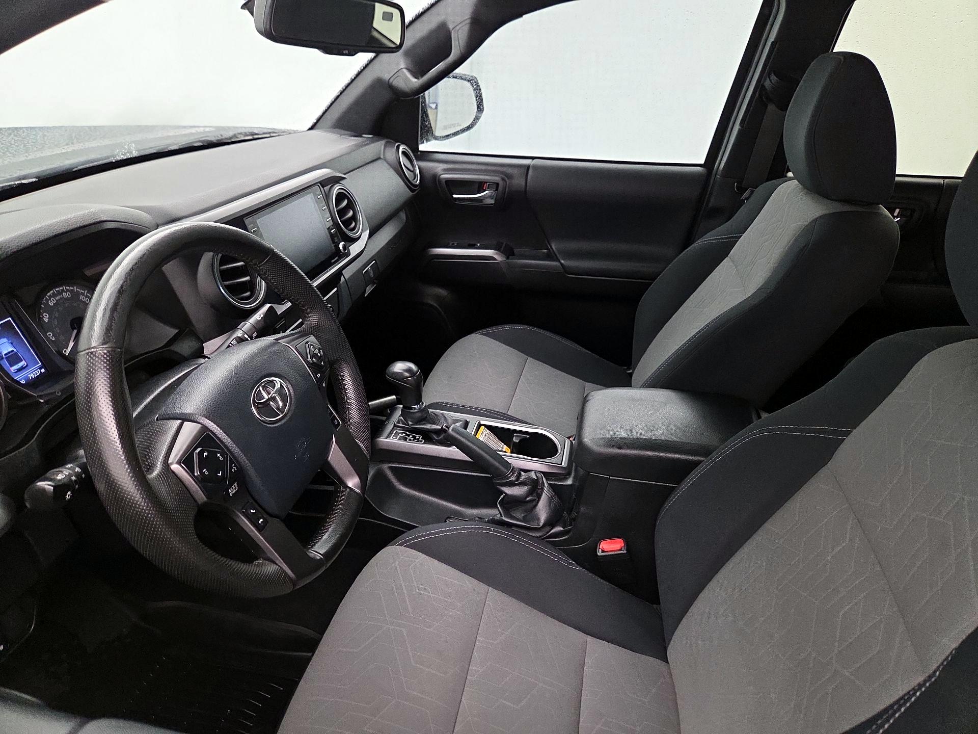 Thumbnail: 2020 Toyota Tacoma - 11