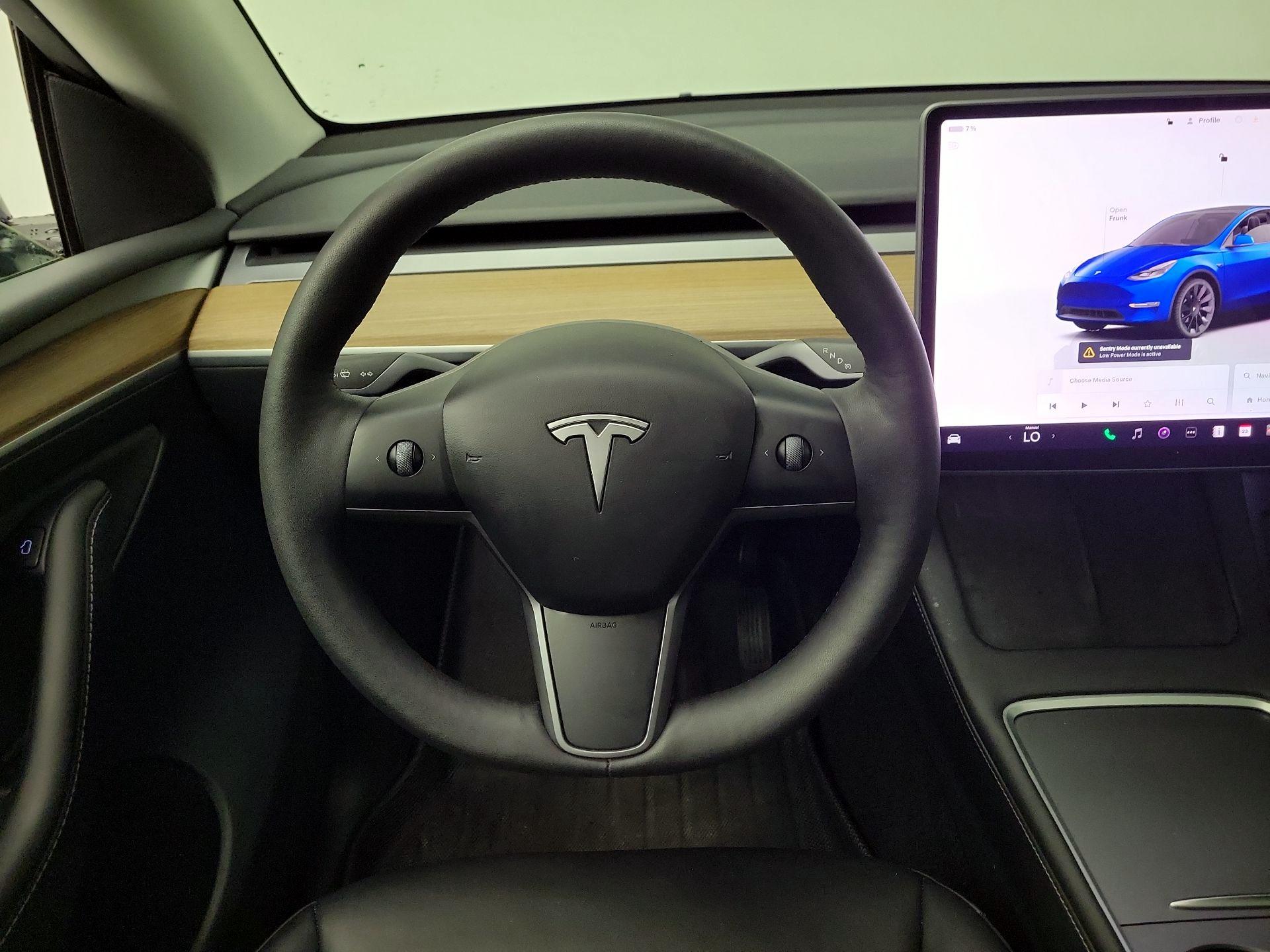 Thumbnail: 2023 Tesla Model Y - 10