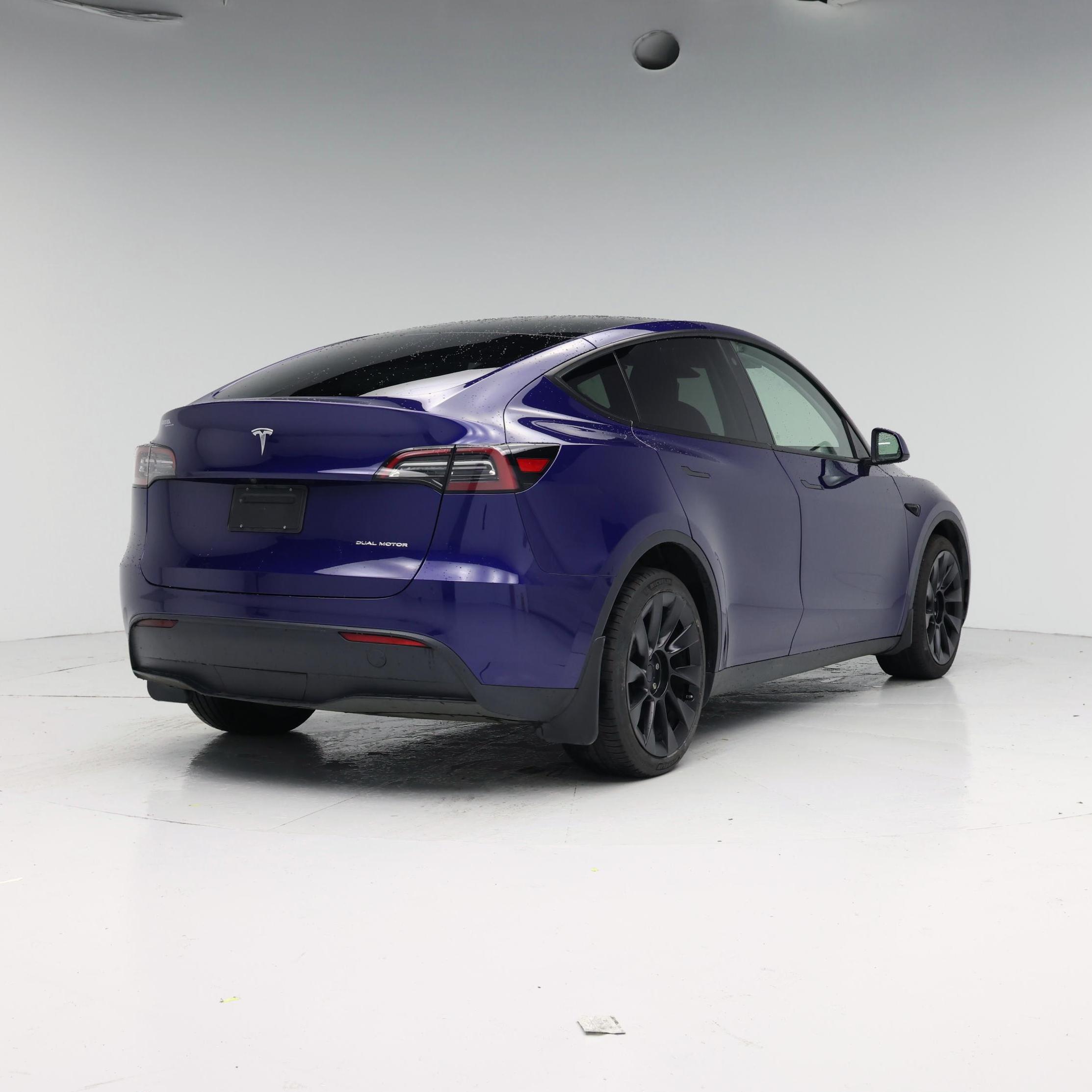 Thumbnail: 2023 Tesla Model Y - 8