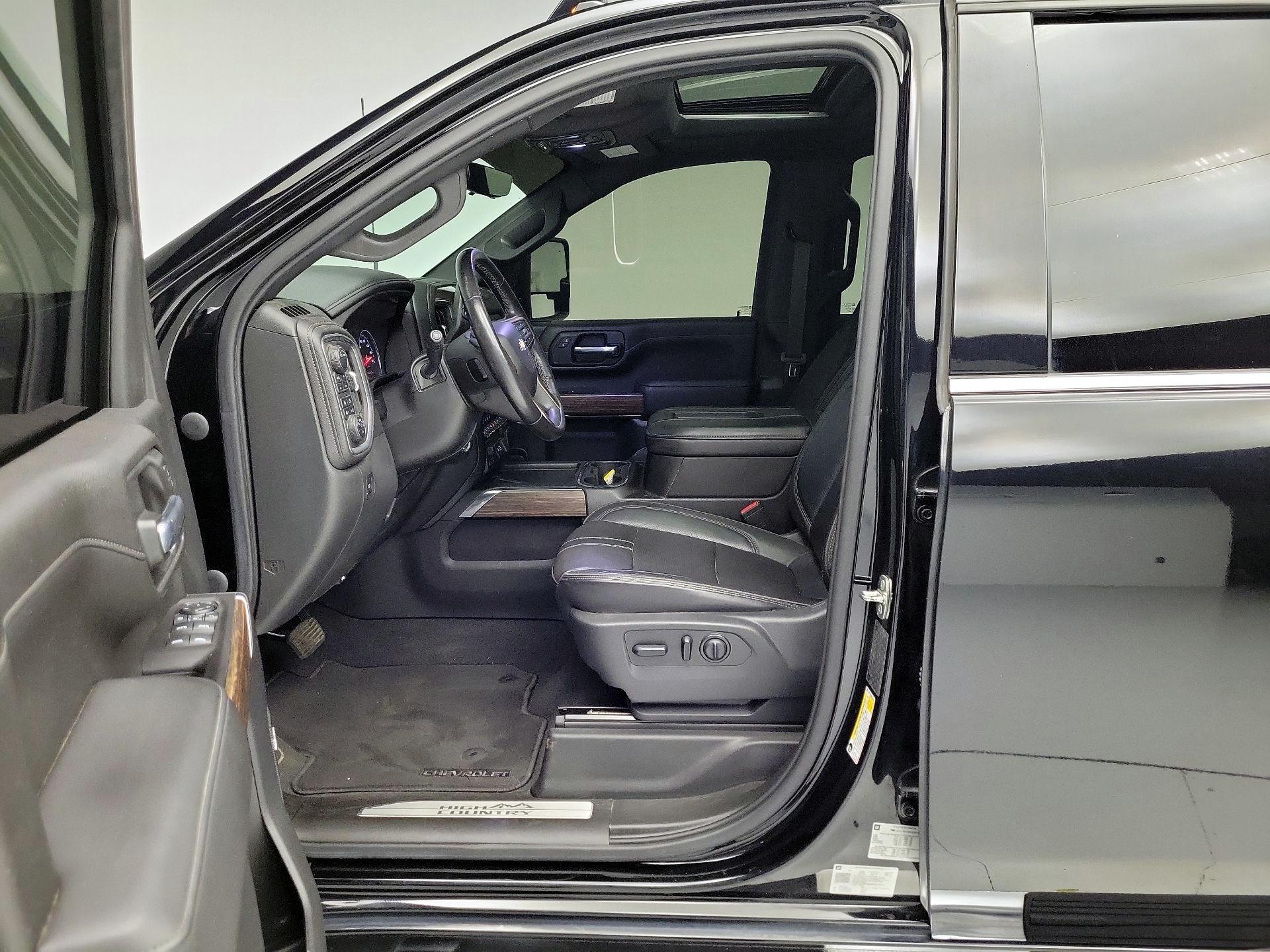 Thumbnail: 2021 Chevrolet Silverado 2500 - 11