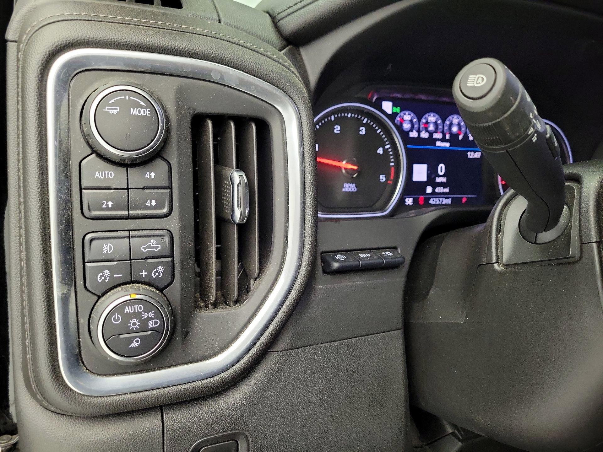 Thumbnail: 2021 Chevrolet Silverado 2500 - 13