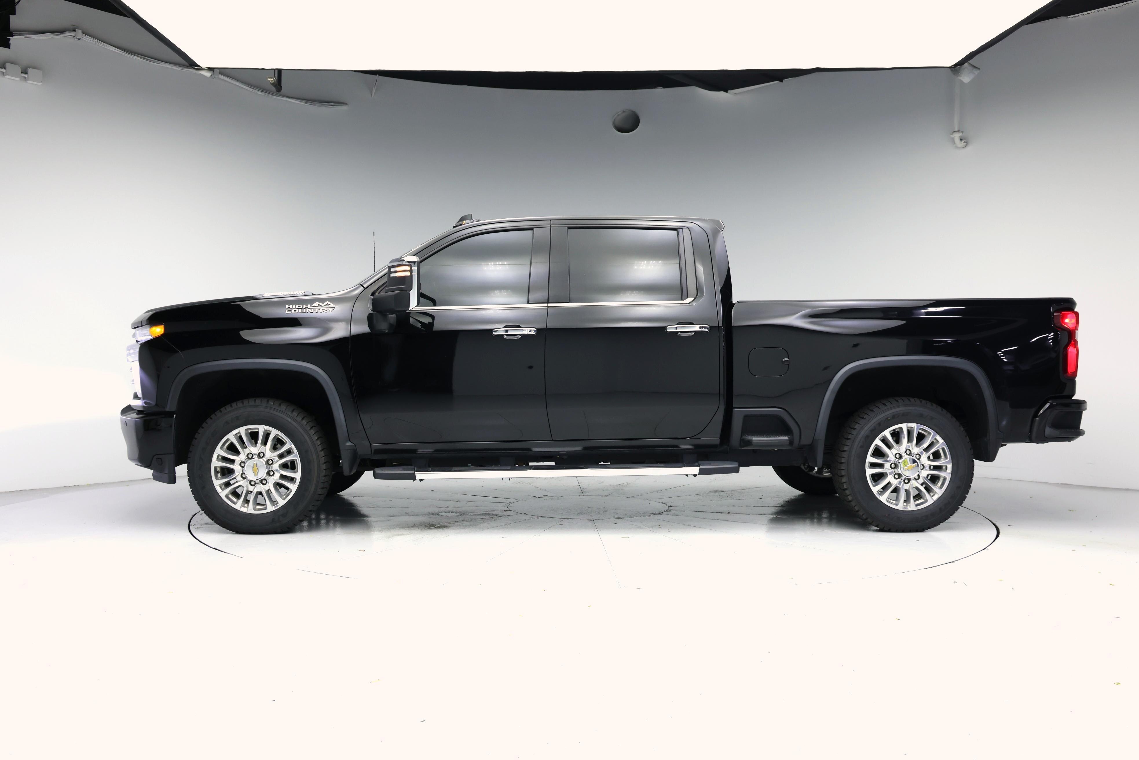 Thumbnail: 2021 Chevrolet Silverado 2500 - 3