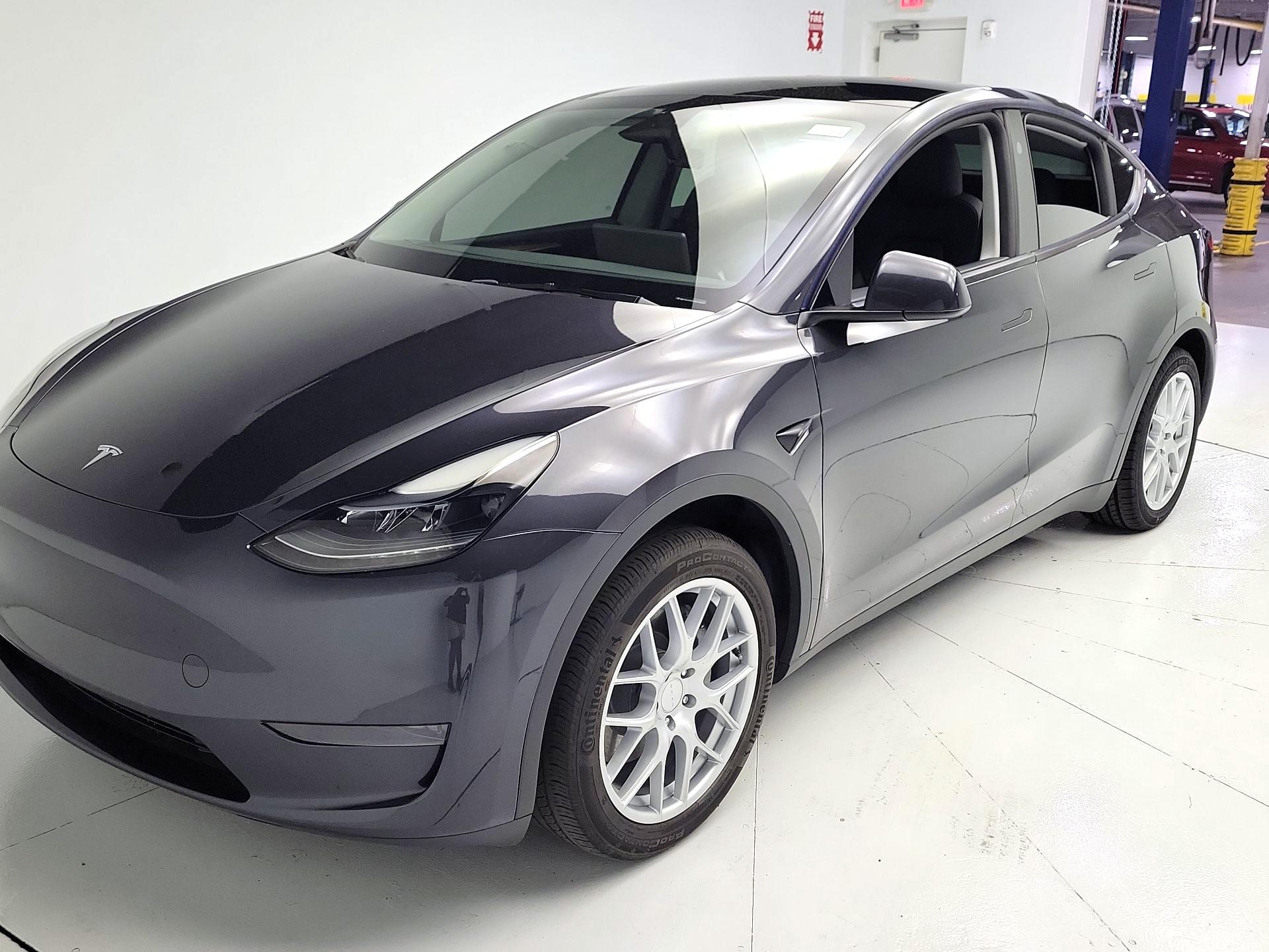 Thumbnail: 2023 Tesla Model 3 - 3