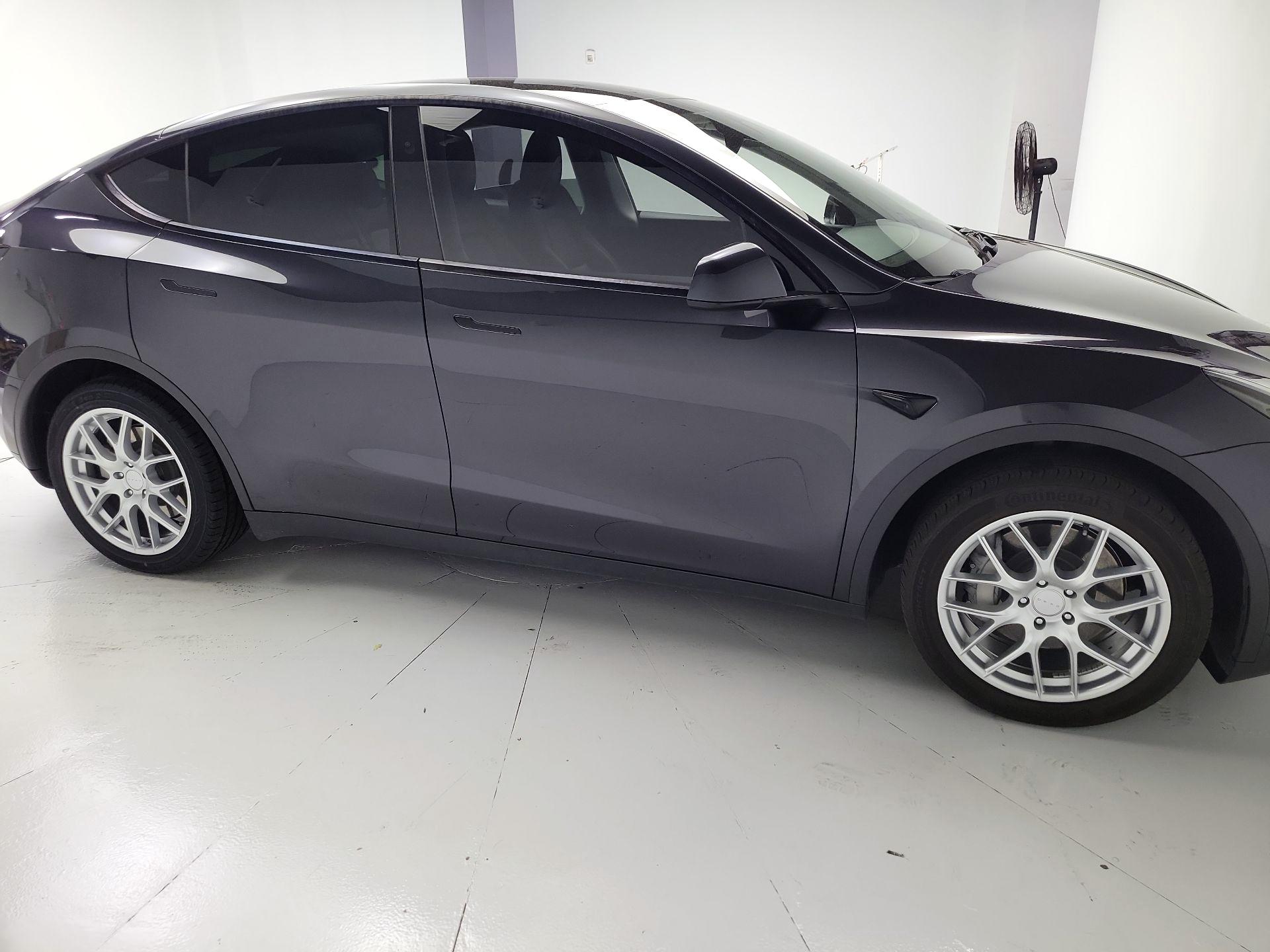 Thumbnail: 2023 Tesla Model 3 - 4