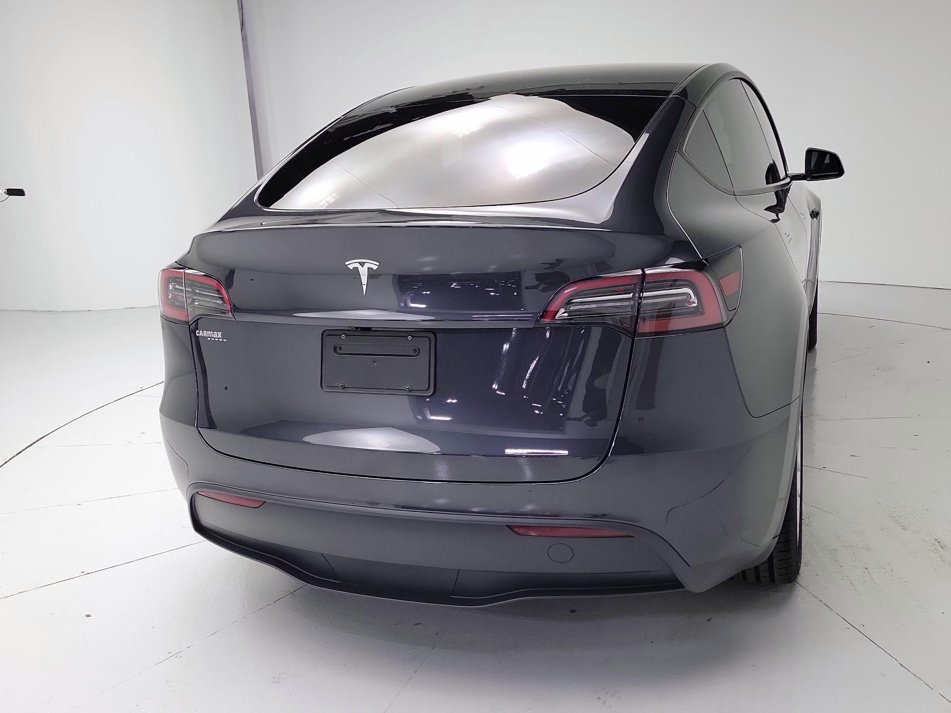 Thumbnail: 2023 Tesla Model 3 - 6