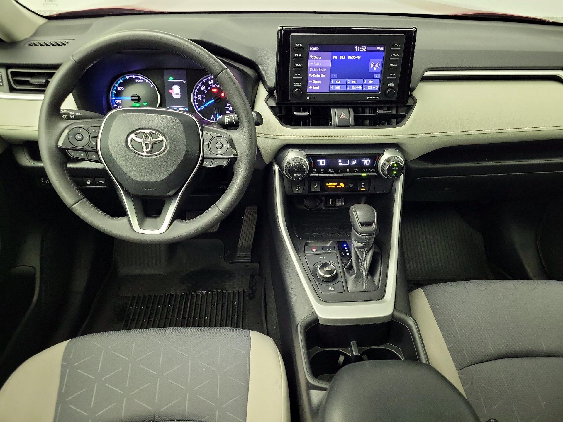 Thumbnail: 2022 Toyota RAV4 - 9