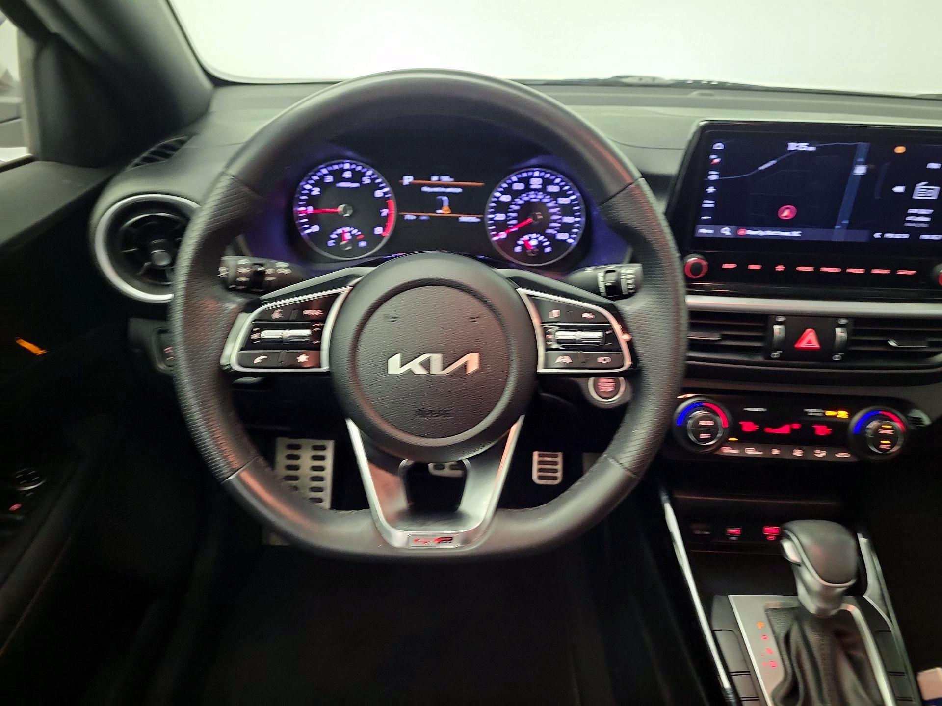 Thumbnail: 2023 Kia Forte - 10