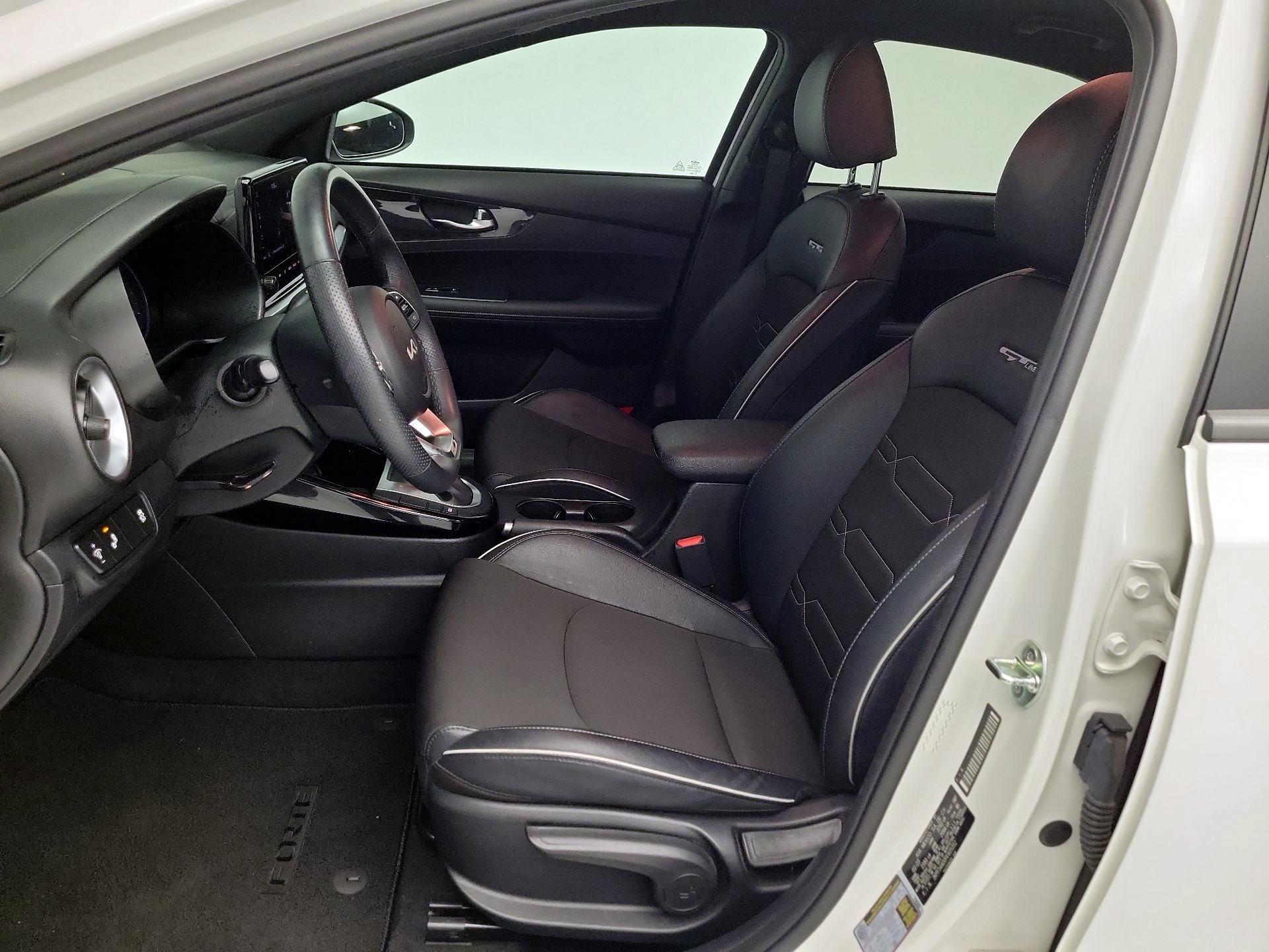 Thumbnail: 2023 Kia Forte - 11