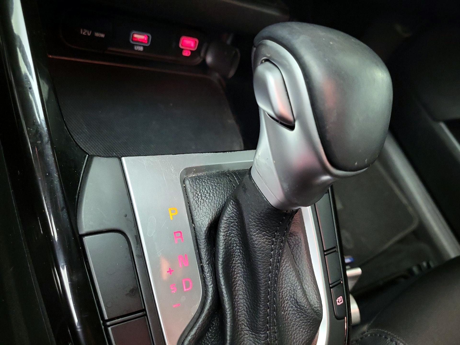 Thumbnail: 2023 Kia Forte - 17