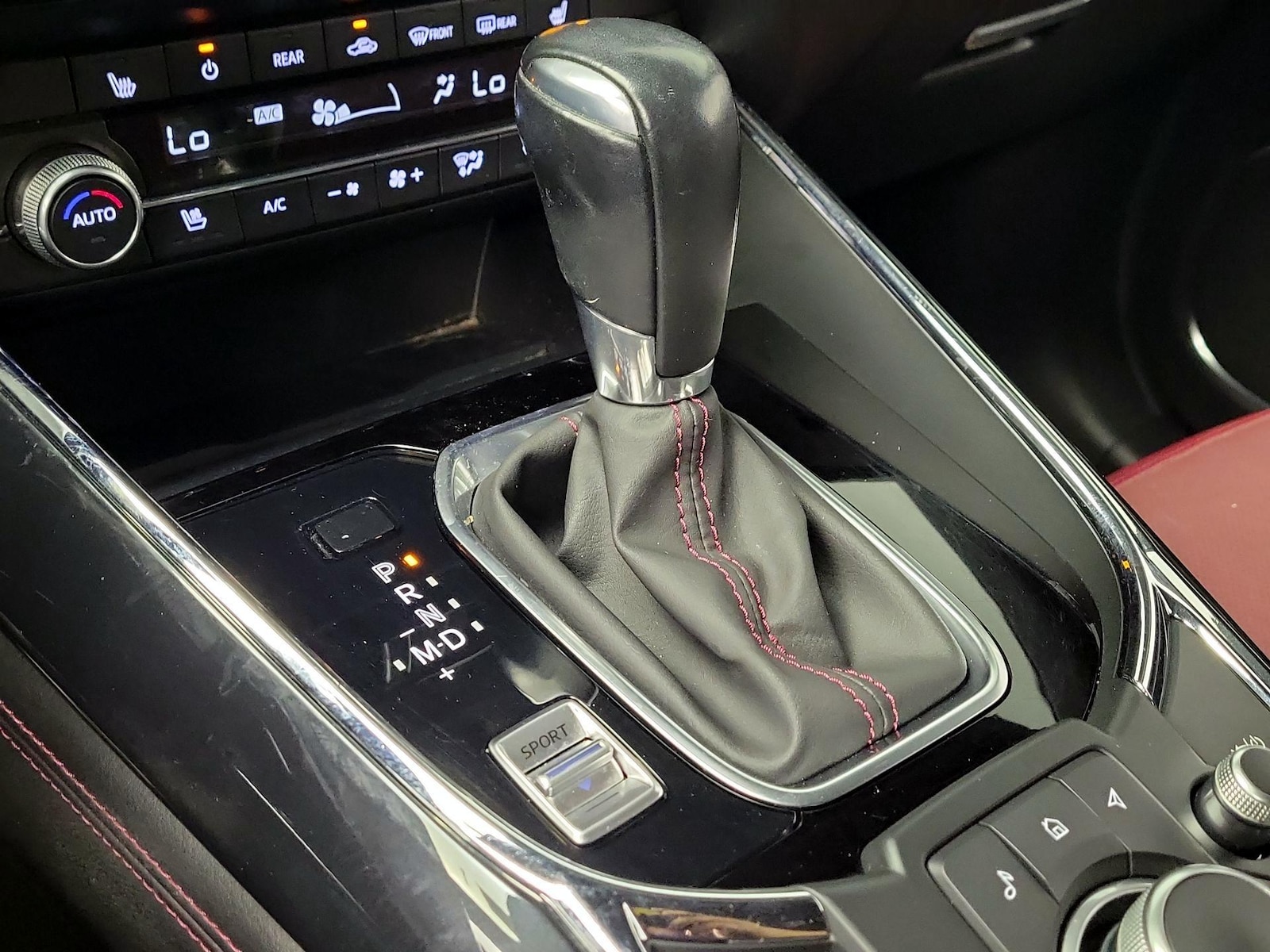 2022 Mazda CX-9 Carbon Edition - Photo 18